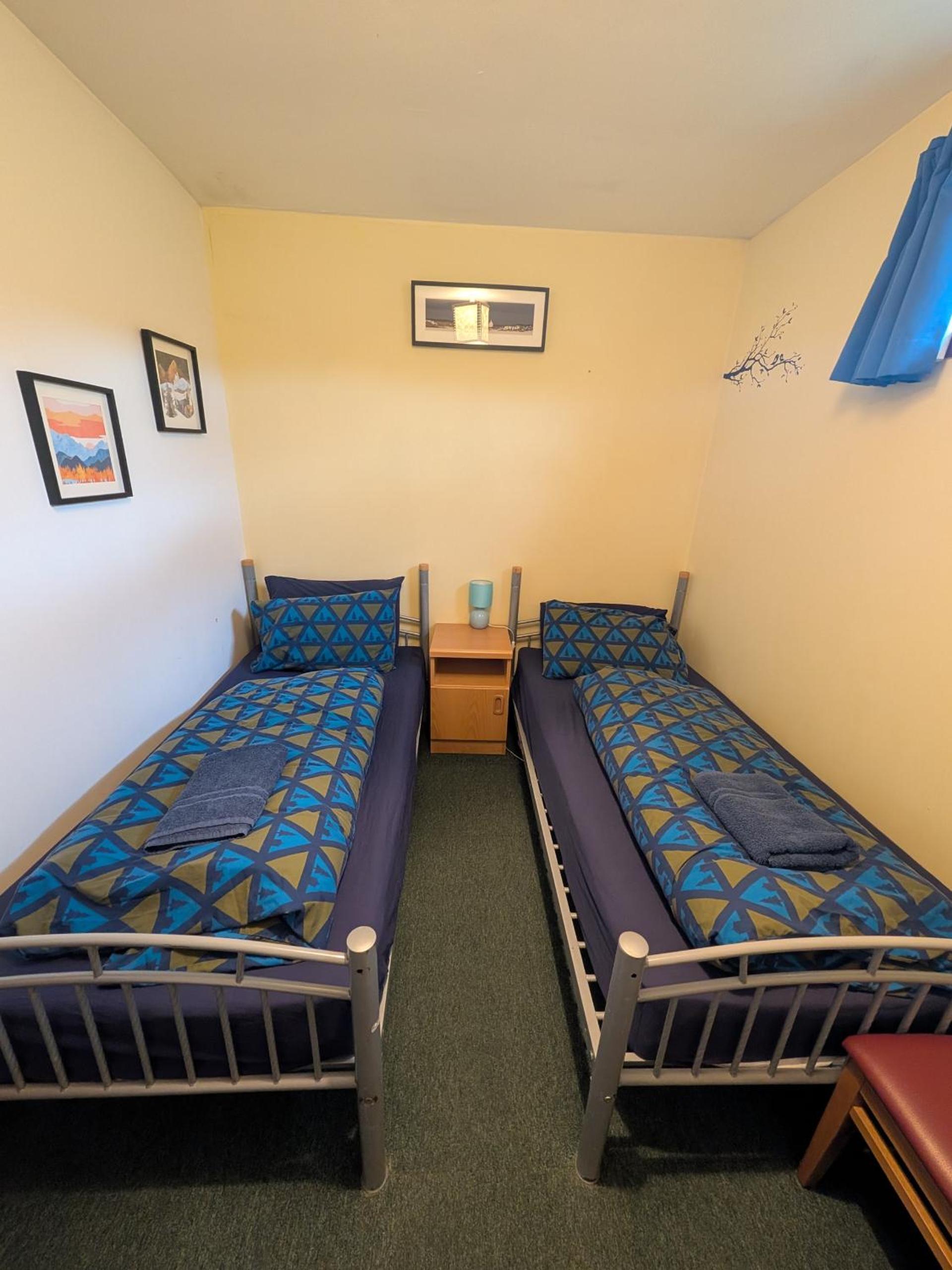 Twin Room with Shared Bathroom photo 1