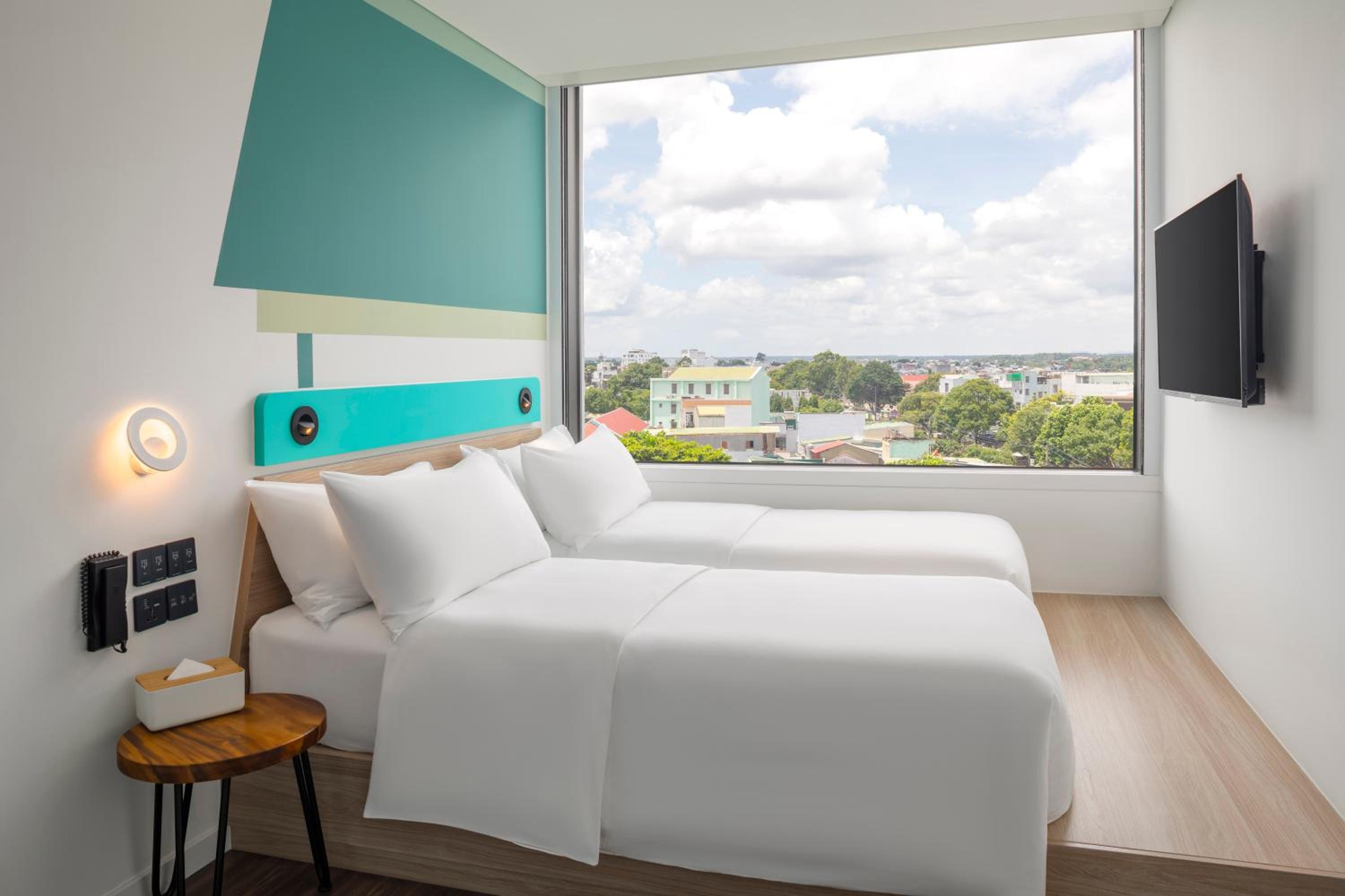 Twin Room - Photo 9