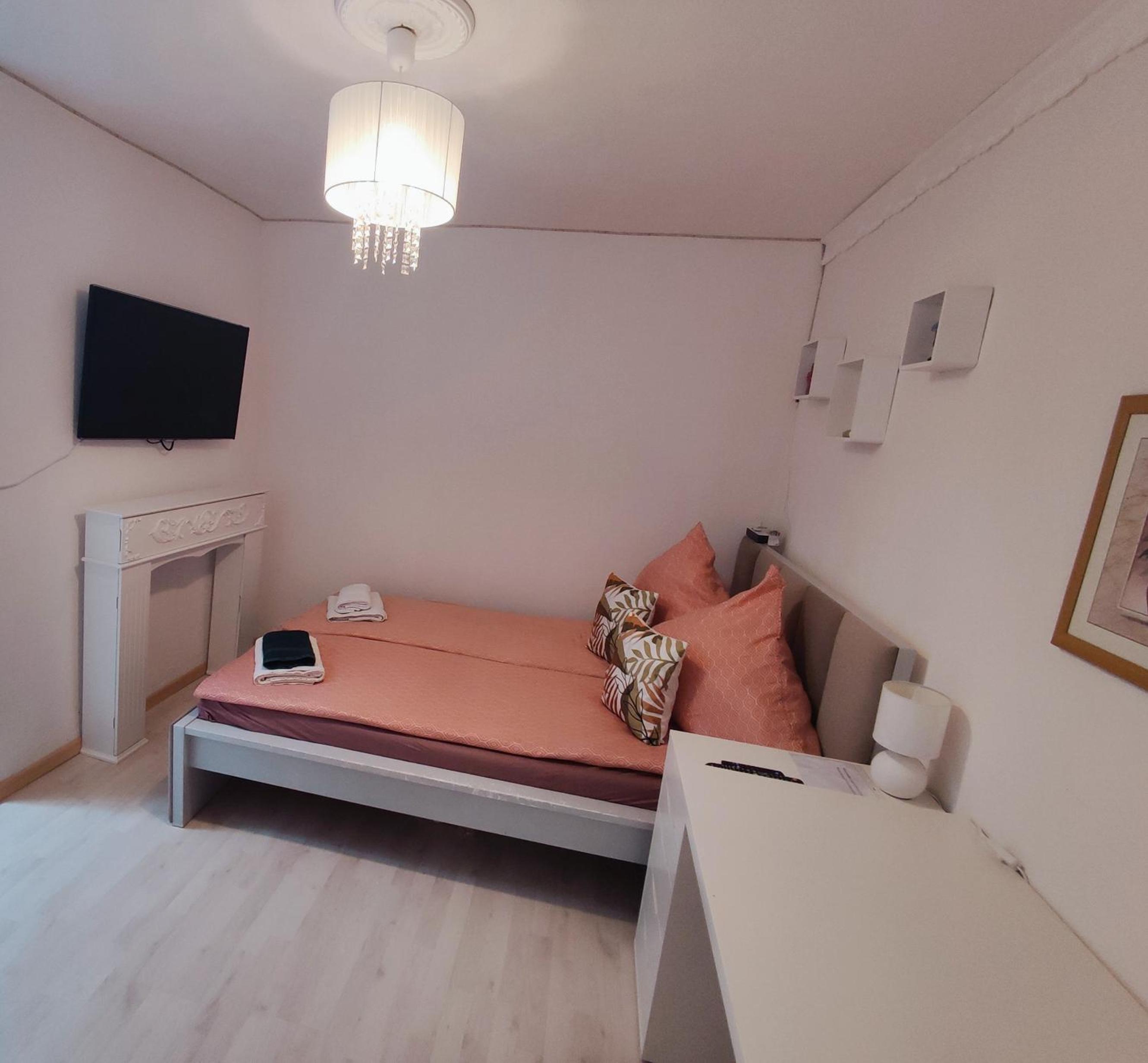Double Room with Private Bathroom photo 1