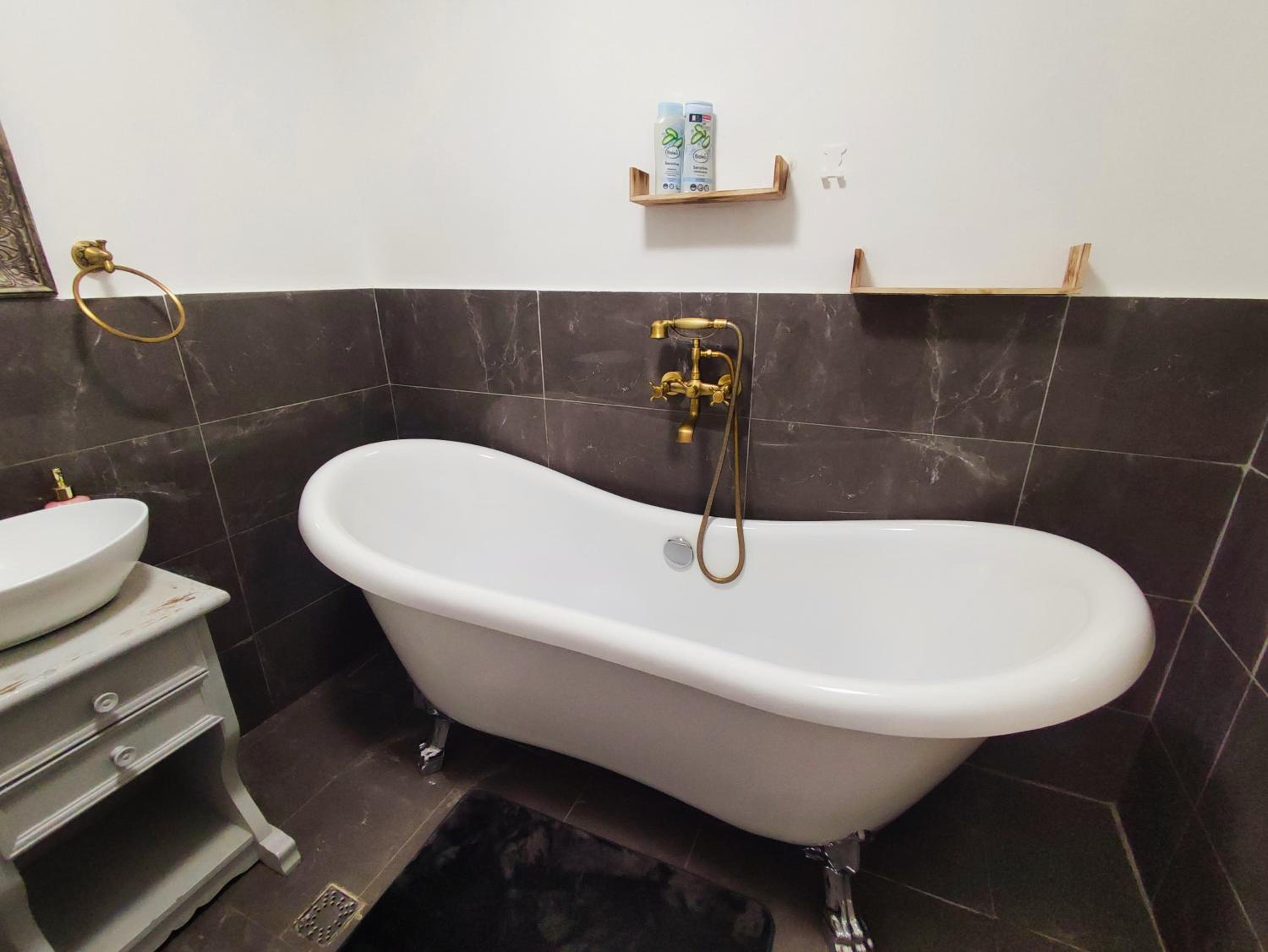 Double Room with Private Bathroom photo 2