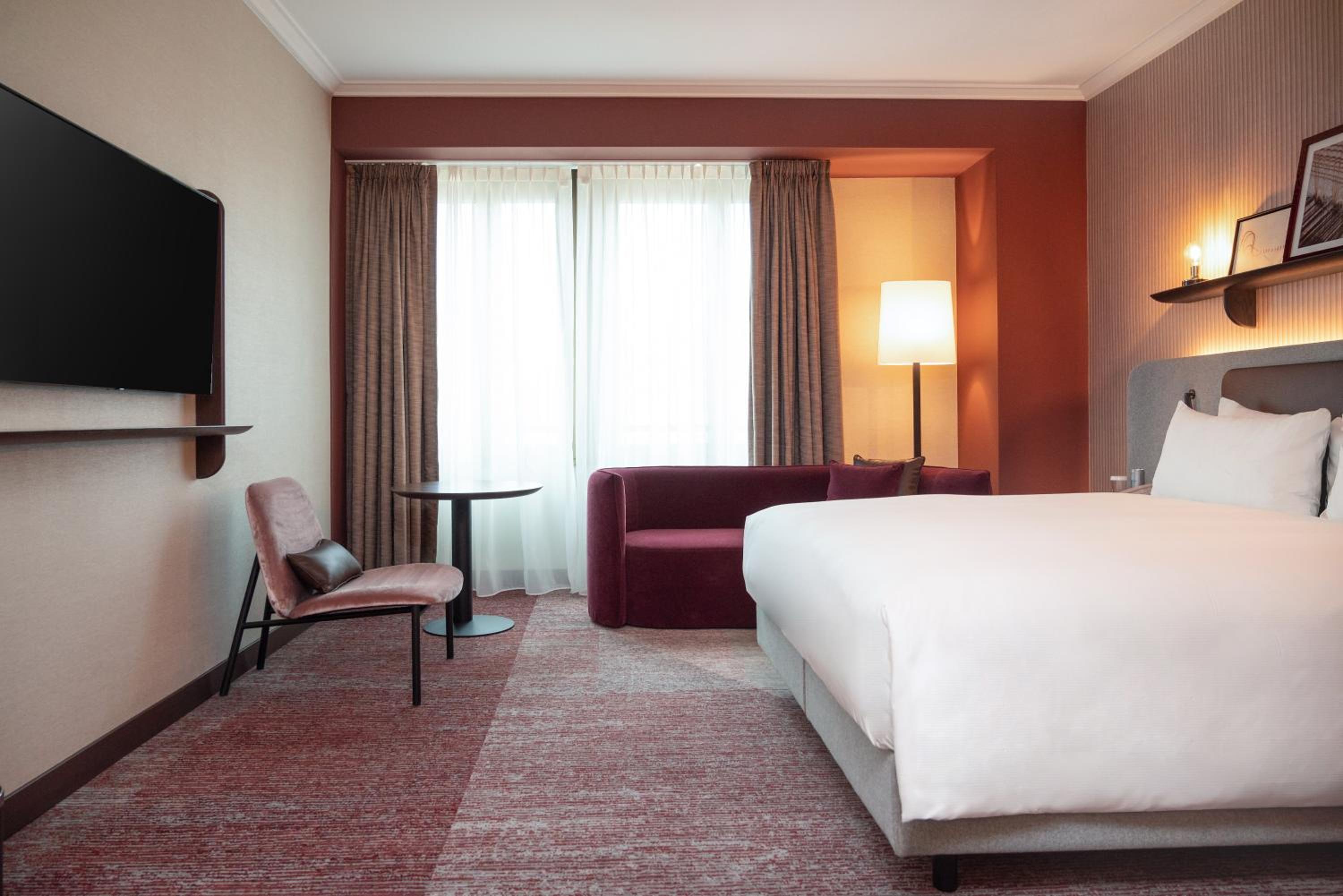 Executive Deluxe King Room
