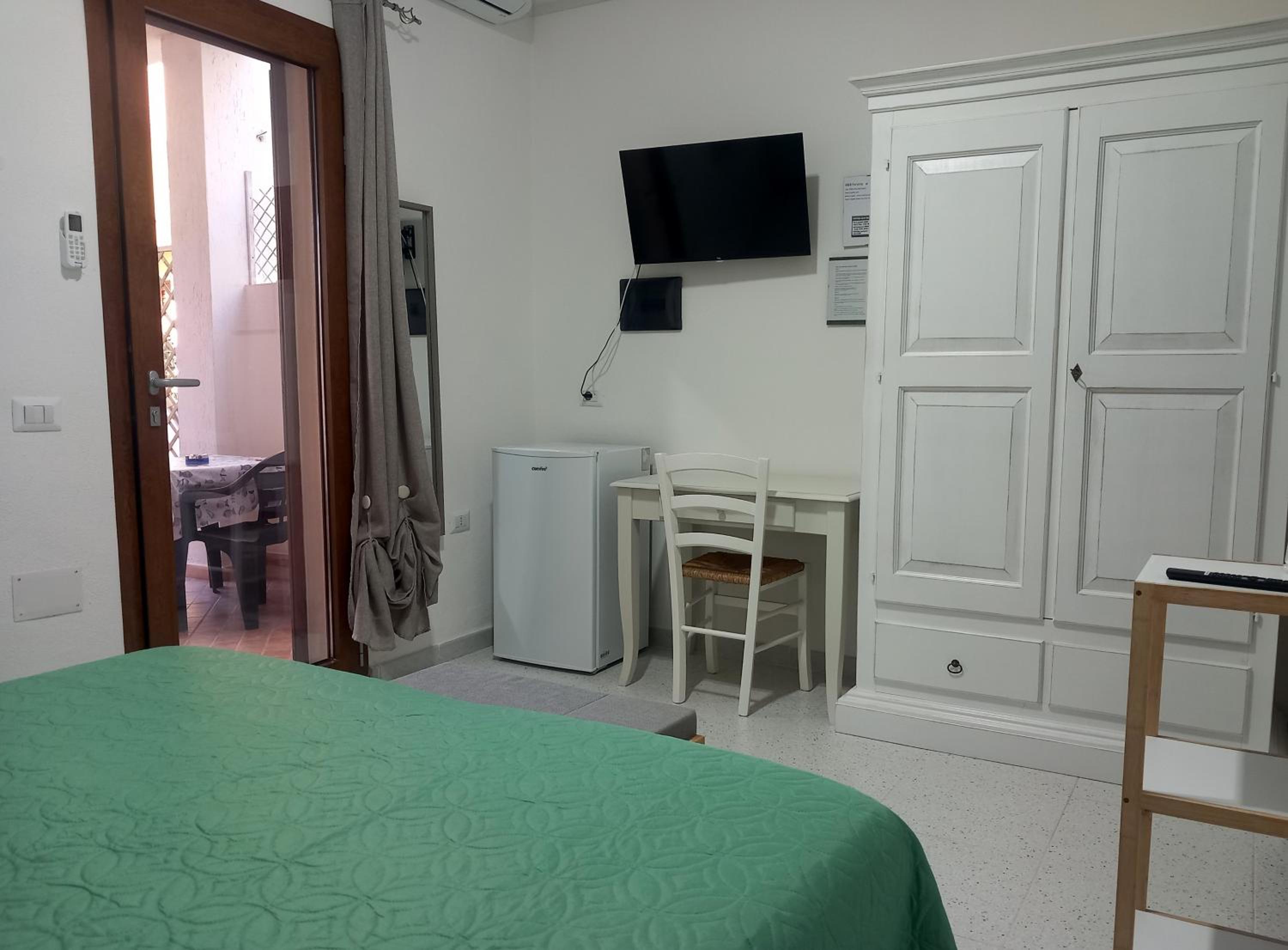 Double Room with Balcony photo 3