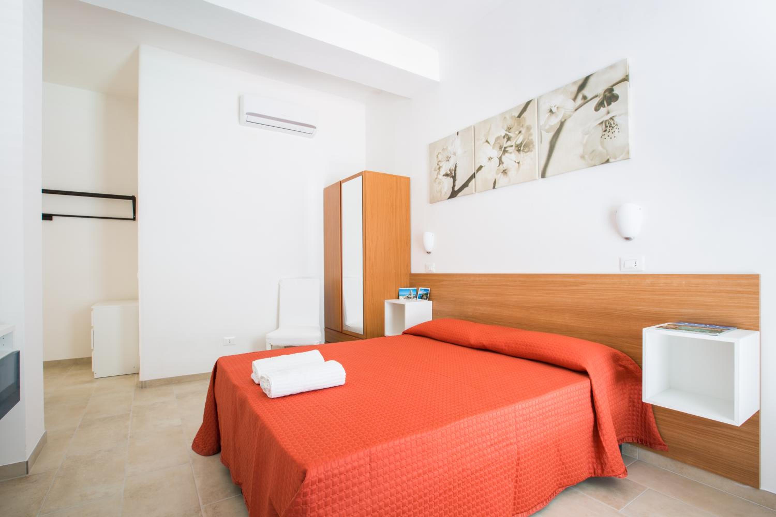 Double Room with Balcony photo 3