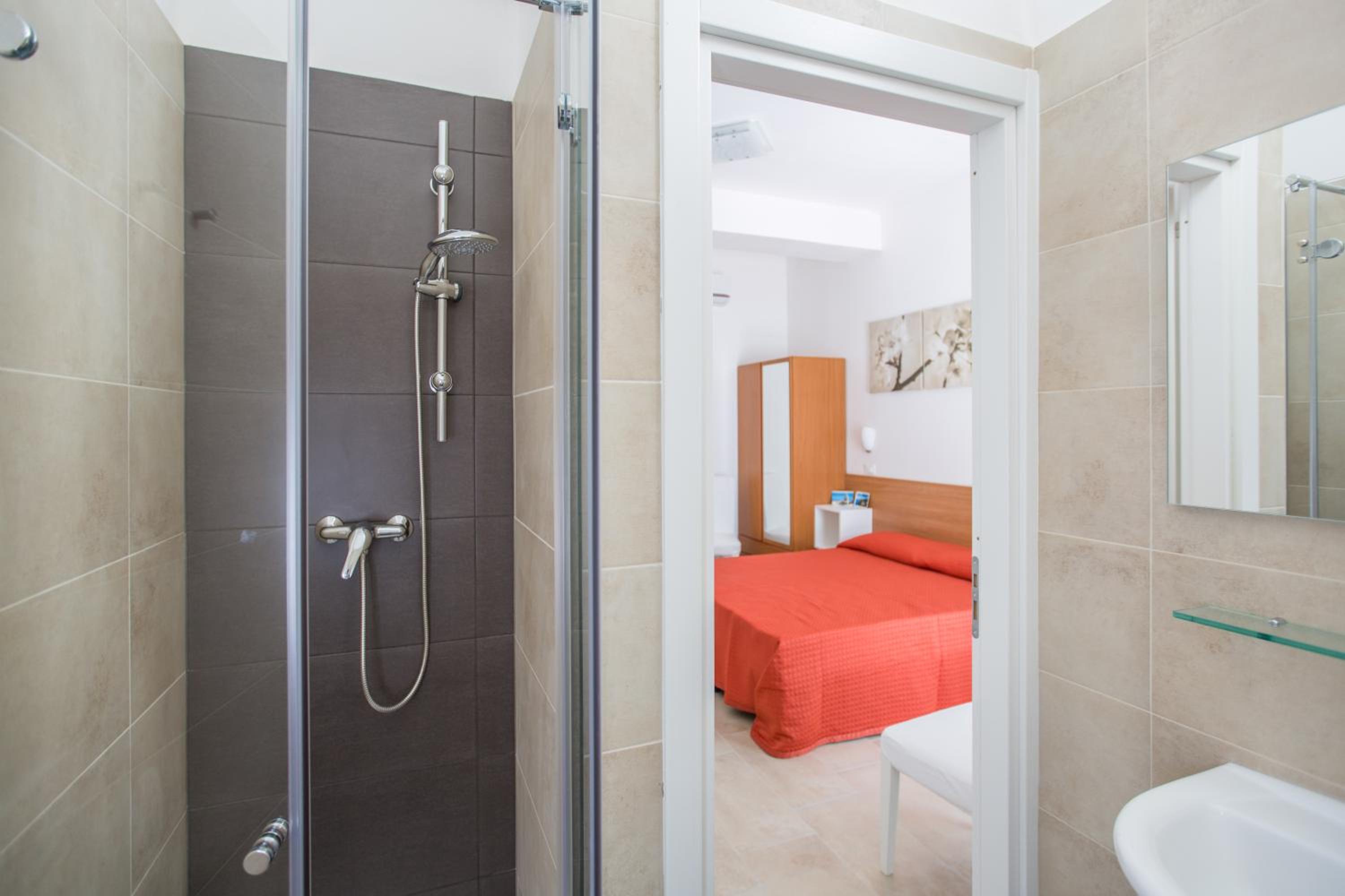 Double Room with Balcony photo 2