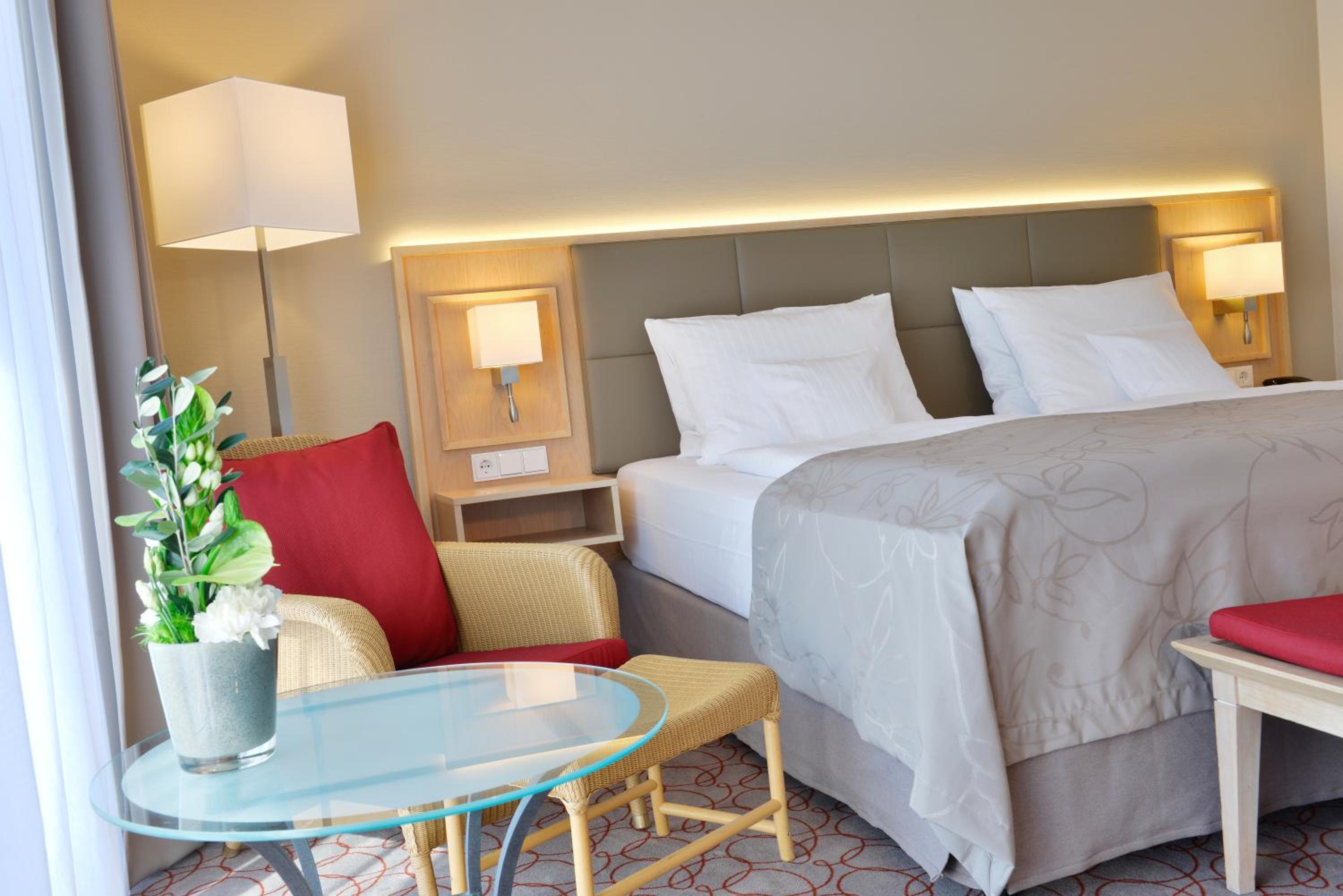 Premium Double Room with Garden View - Photo 9