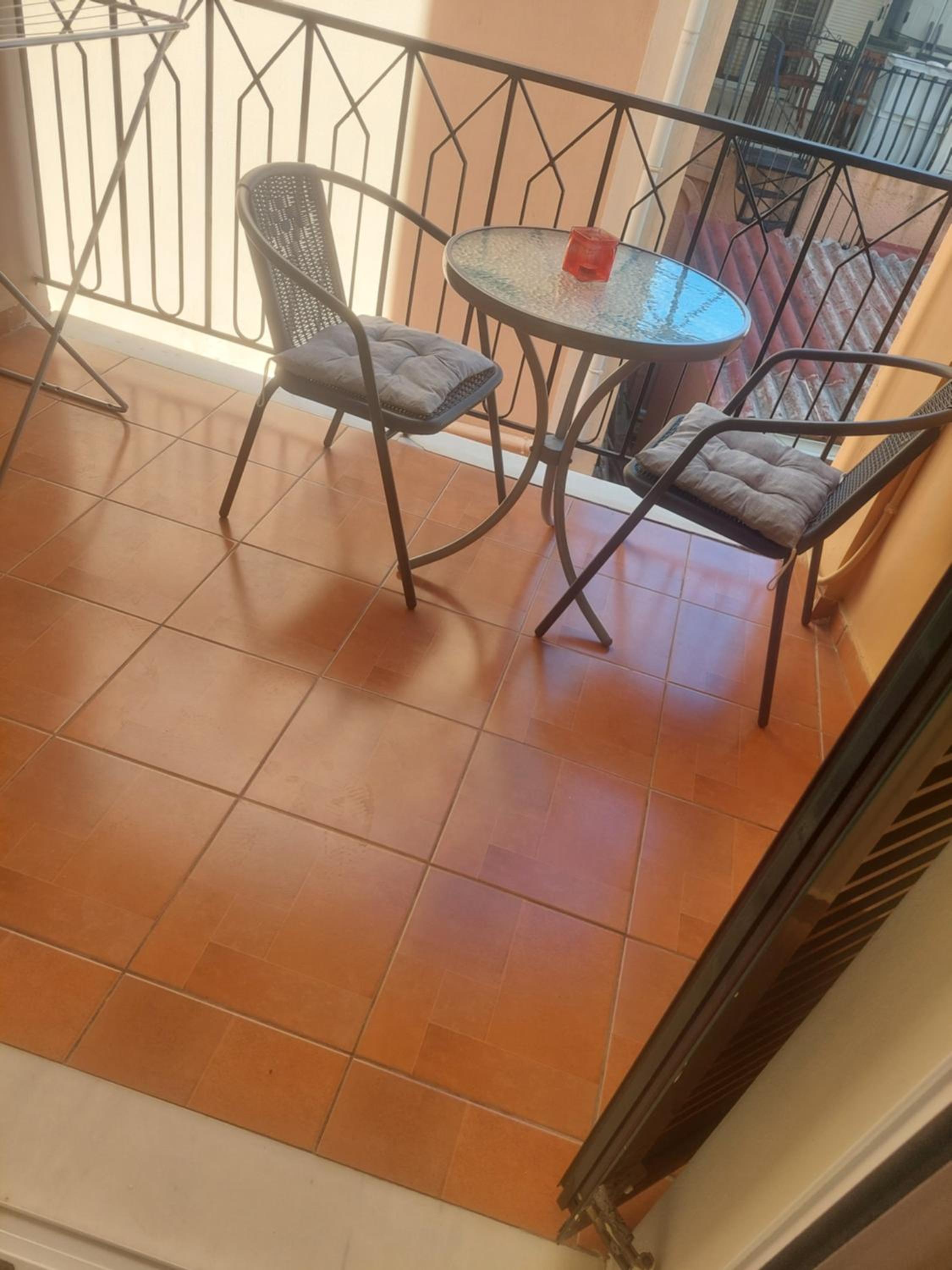 Family Room with Balcony photo 2