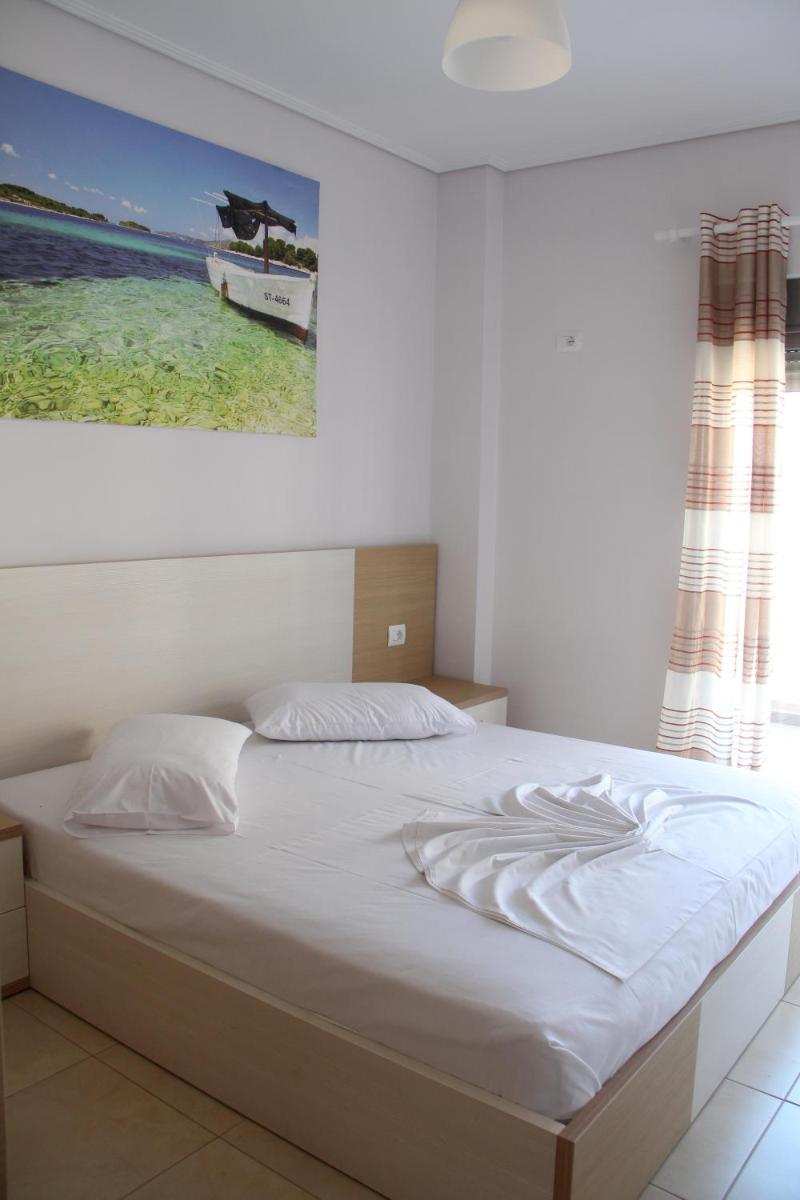 One-Bedroom Apartment with Sea View