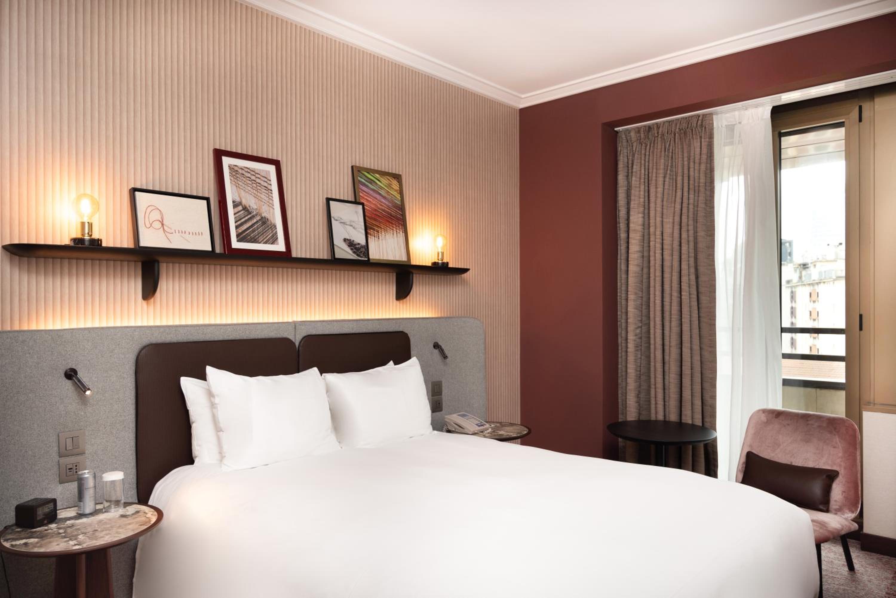 Executive Queen Room