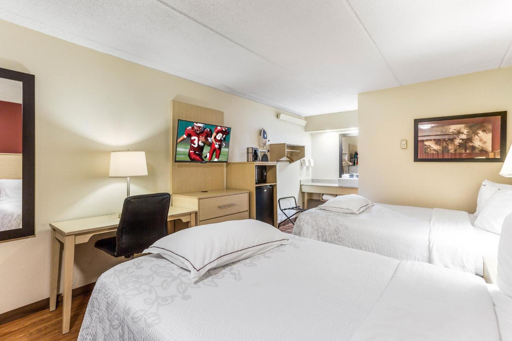 Premium Room with Two Double Beds Smoke Free (Upgraded Bedding and Snack Box) - Photo 3