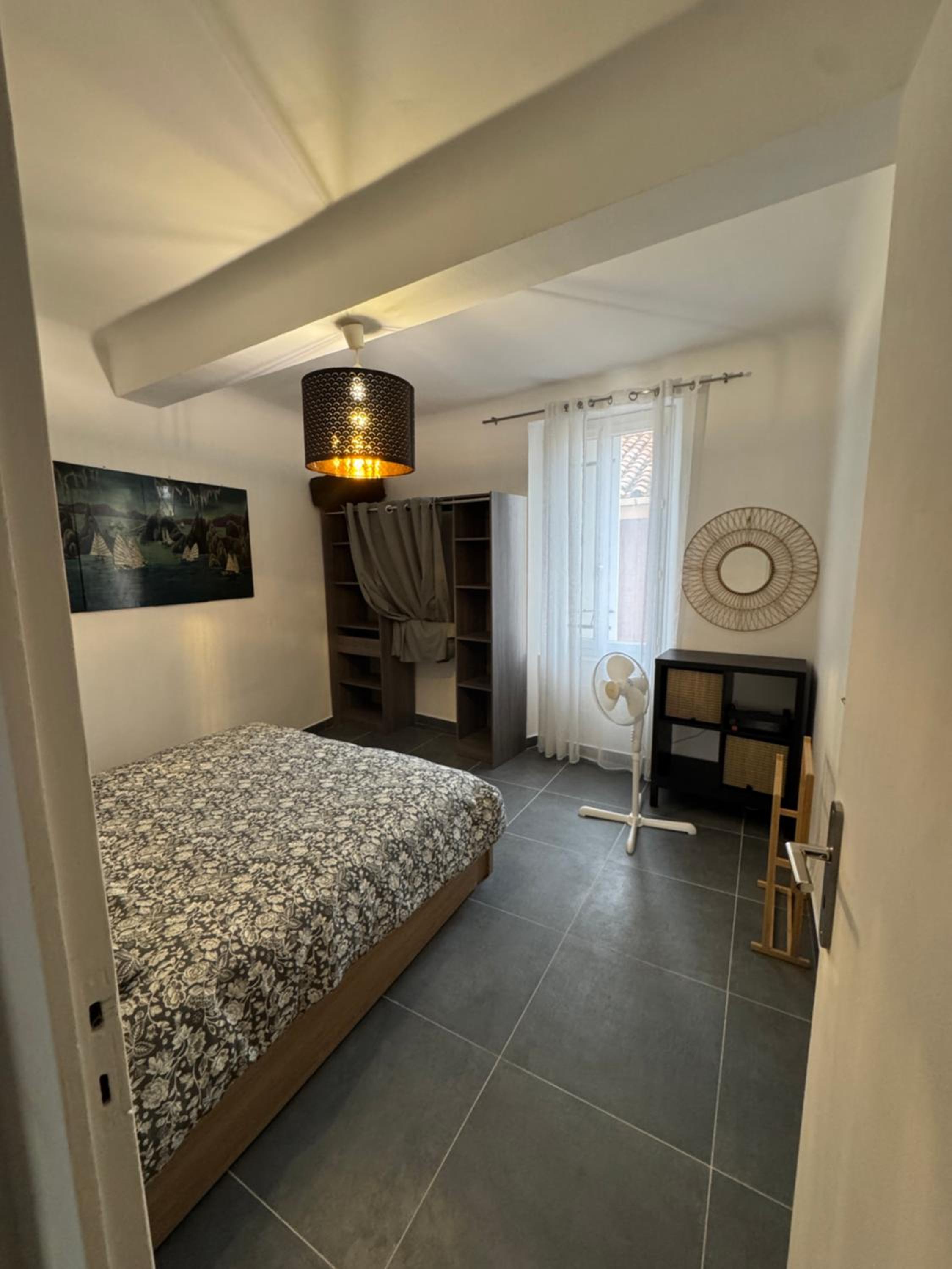 One-Bedroom Apartment with Sea View