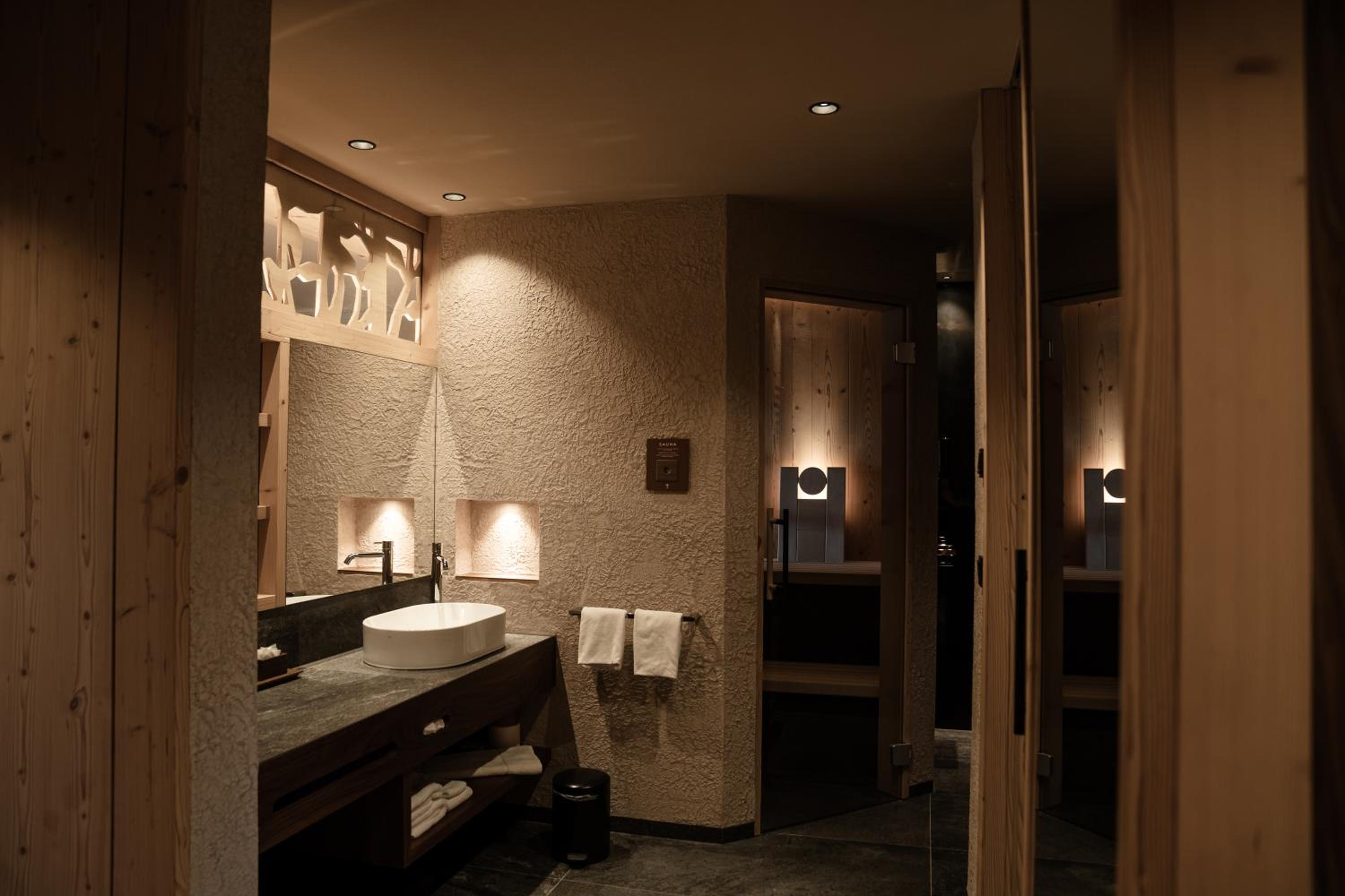 Suite with Sauna - Photo 2