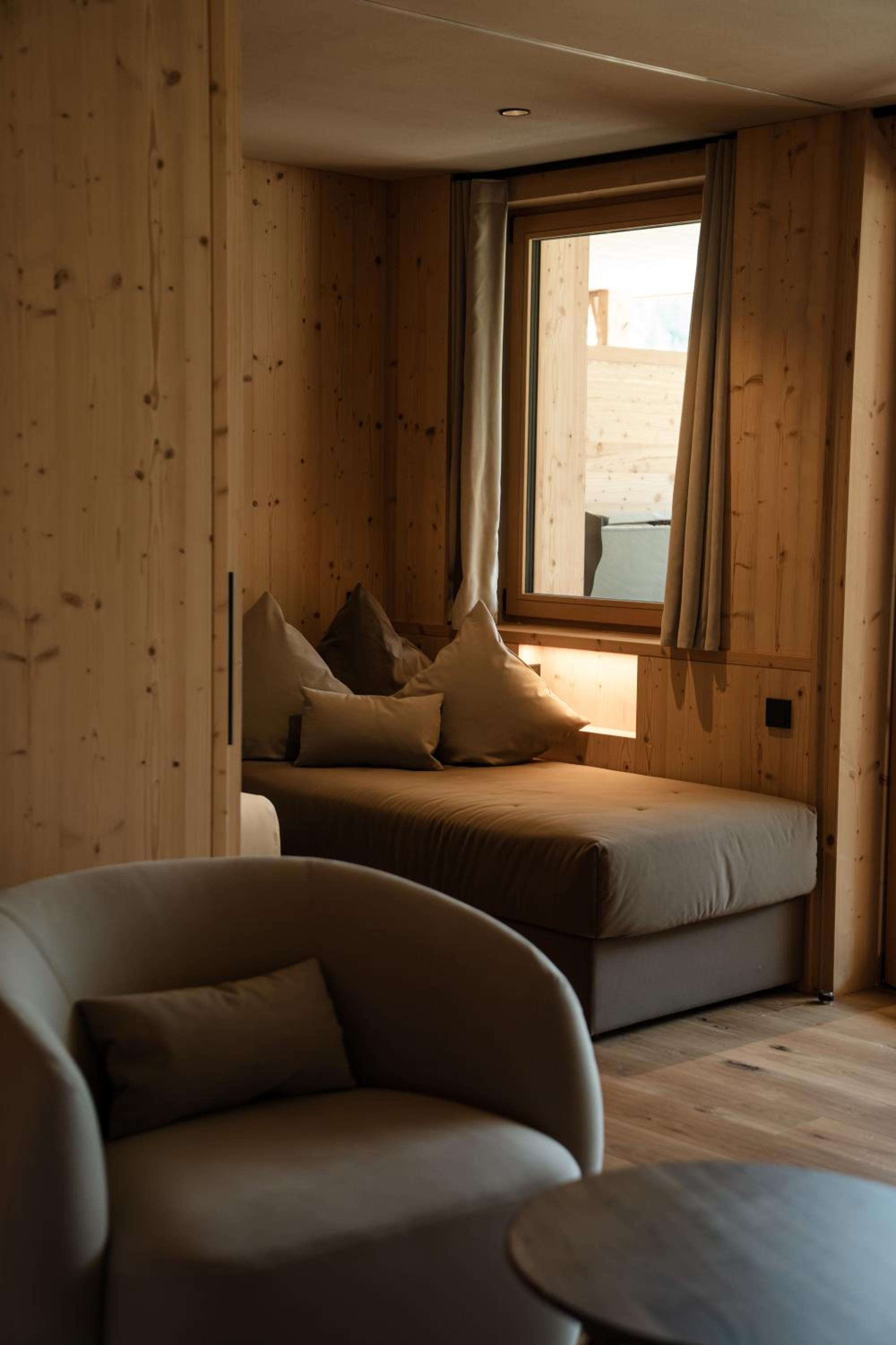 Suite with Sauna - Photo 3