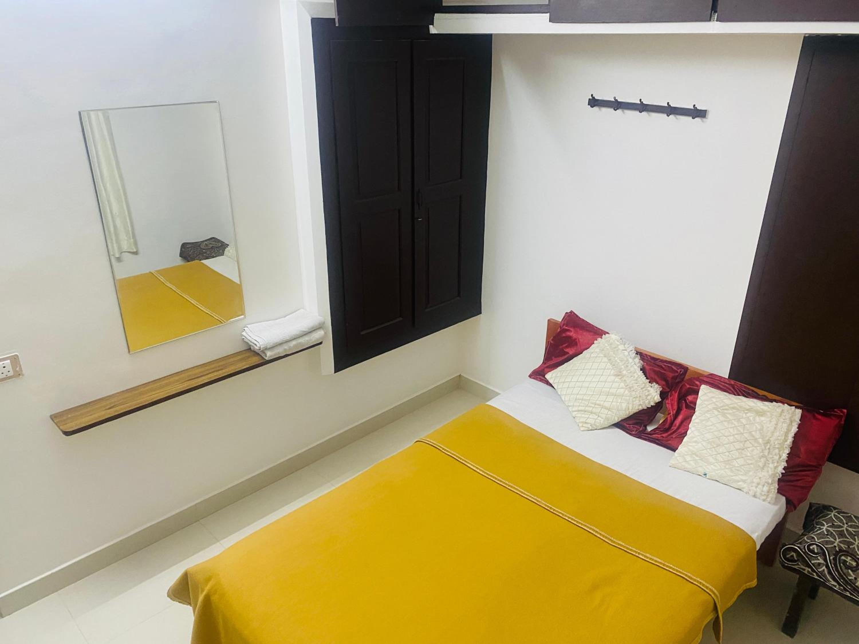 Double Room with Private Bathroom photo 2