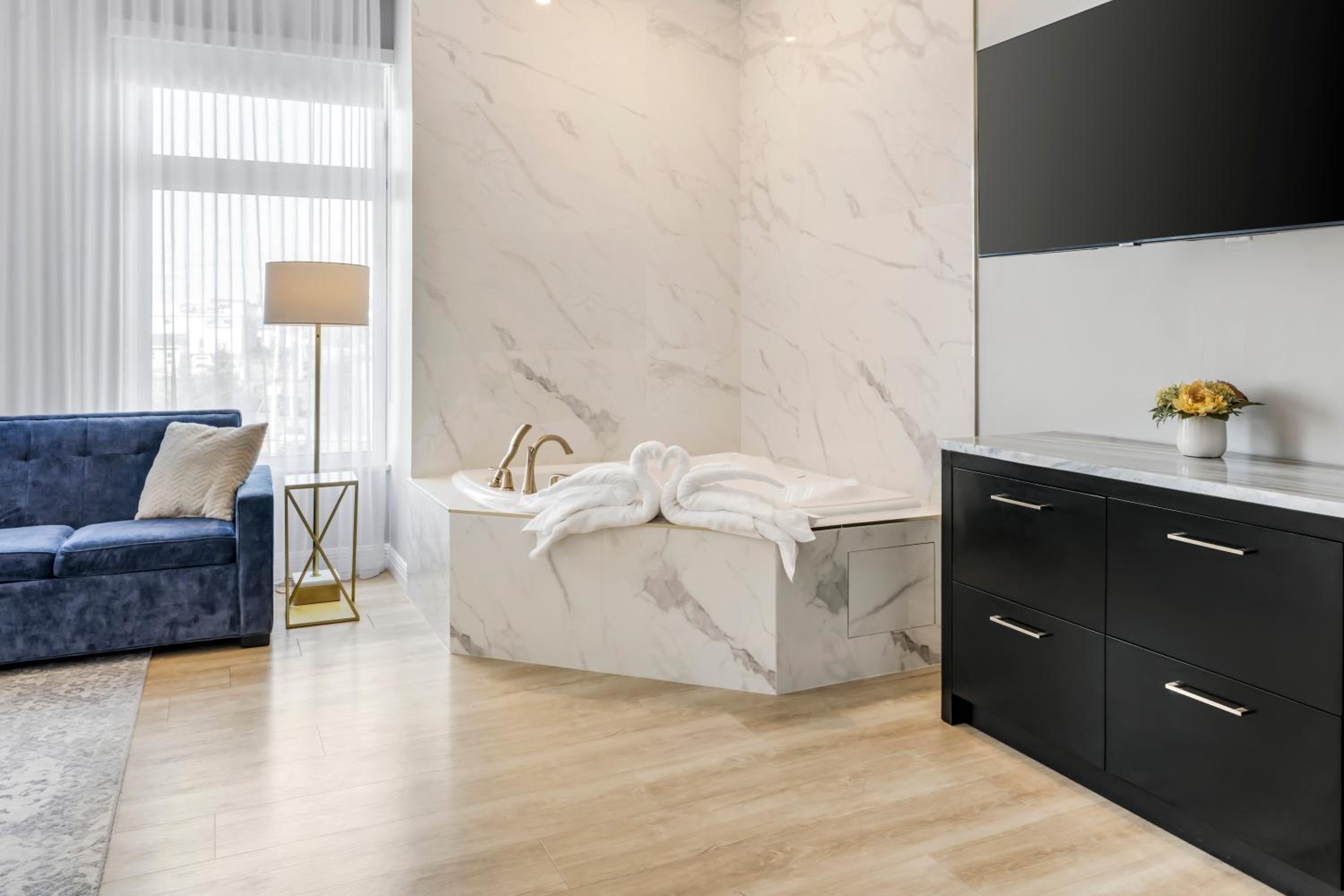 Efficiency Superior Family Suite - Non-Smoking