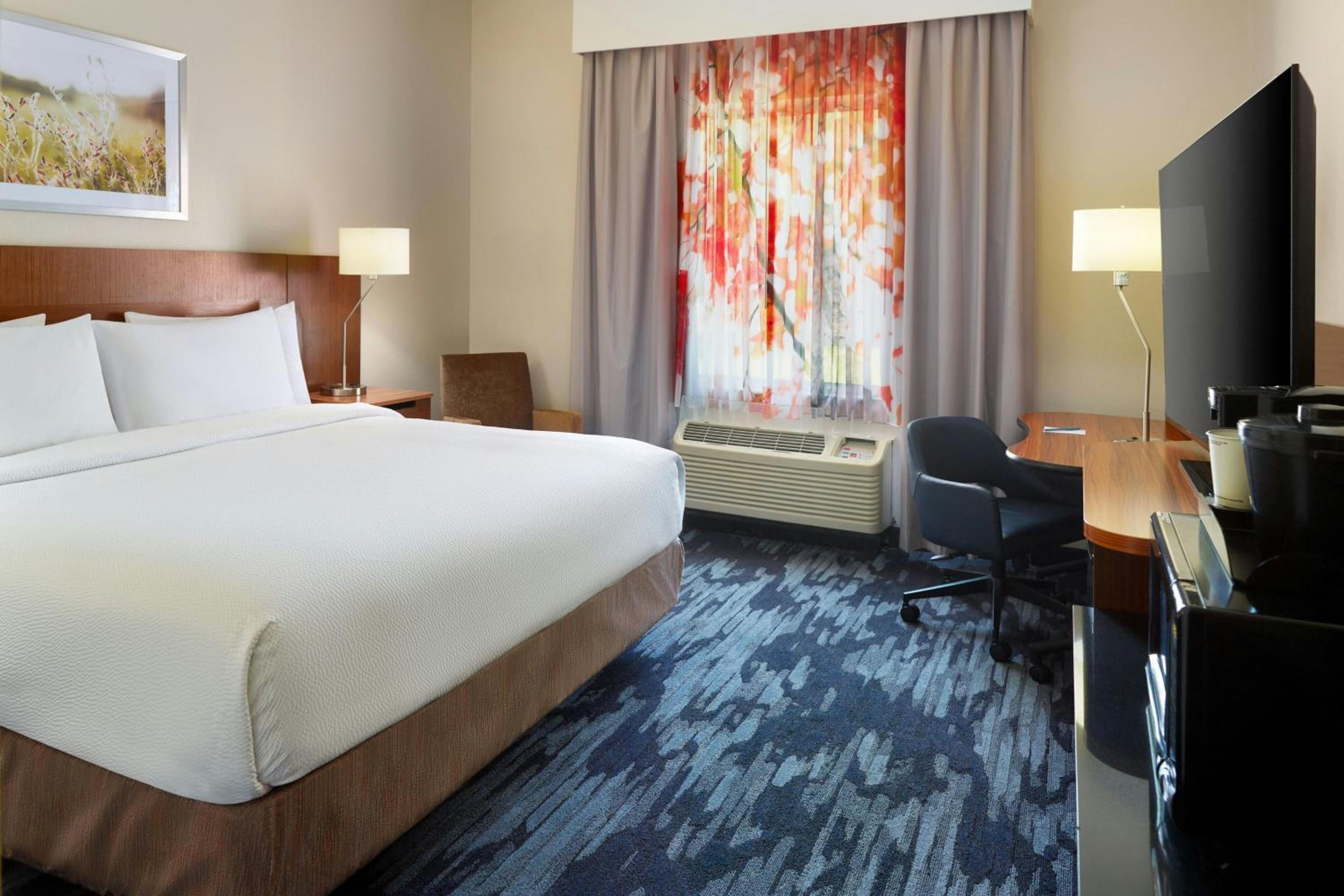 King Room - Hearing Accessible - Photo 1