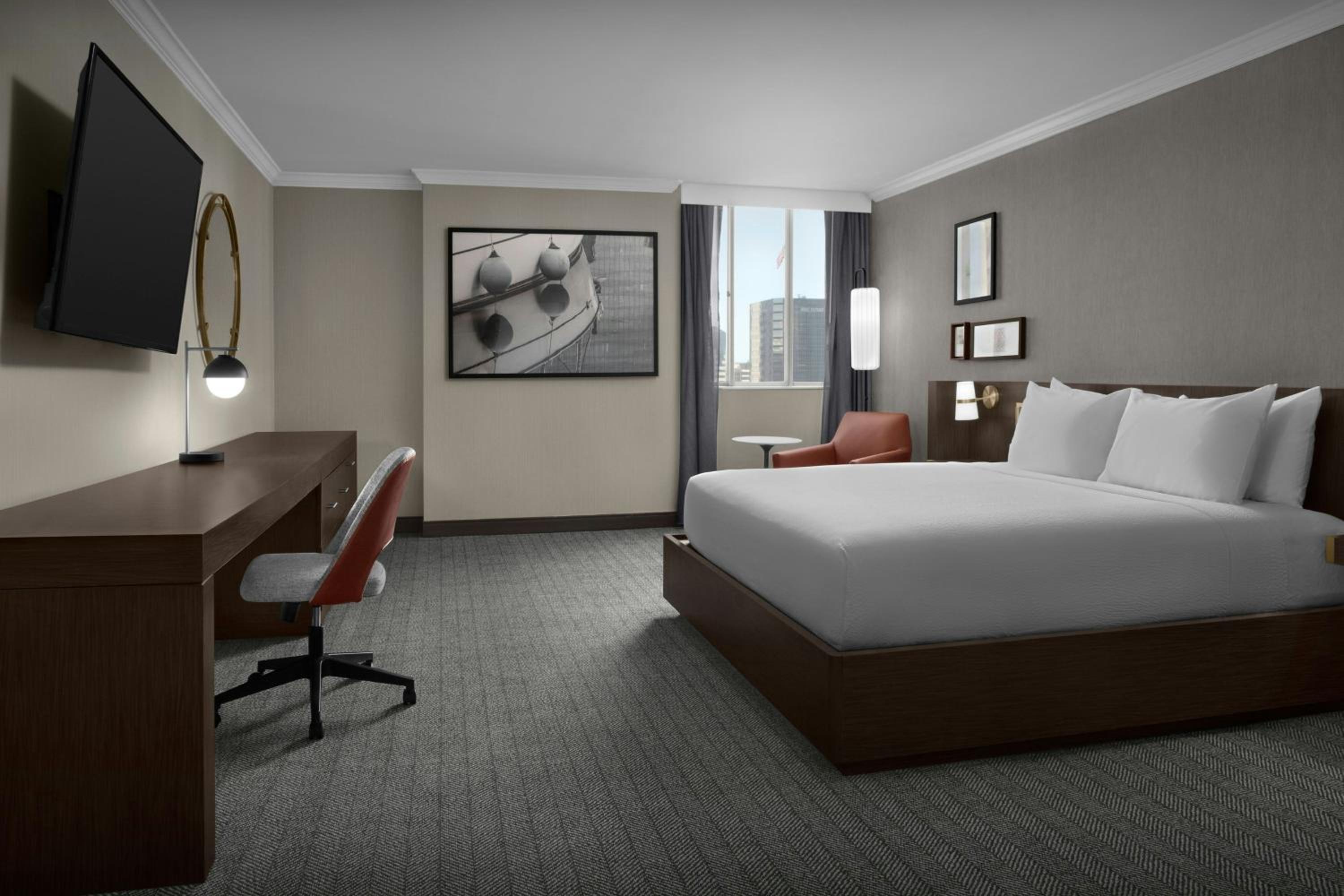 Premium Queen Room with Sunset View - Upper Floor