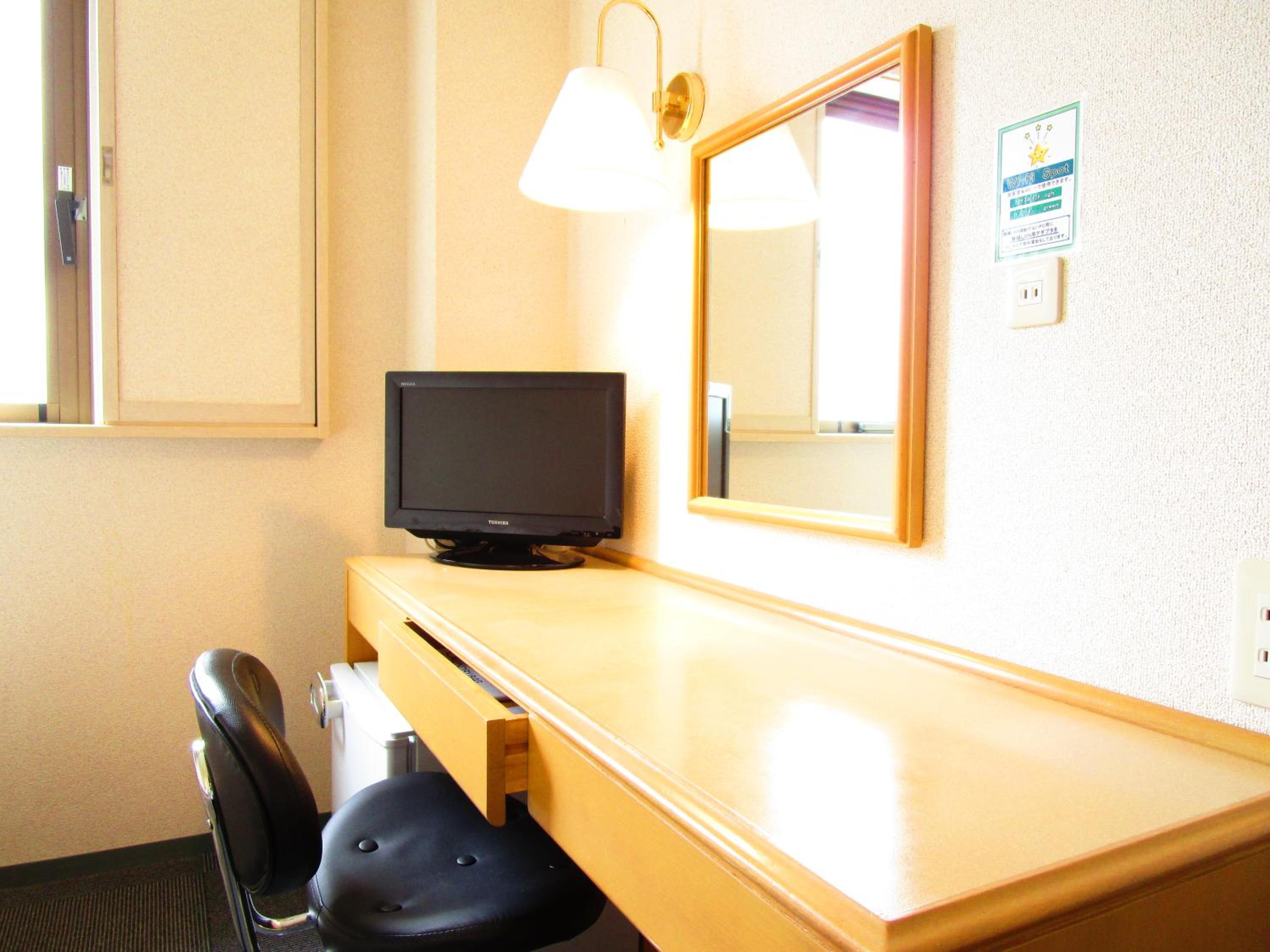 Single Room - Non-Smoking photo 1