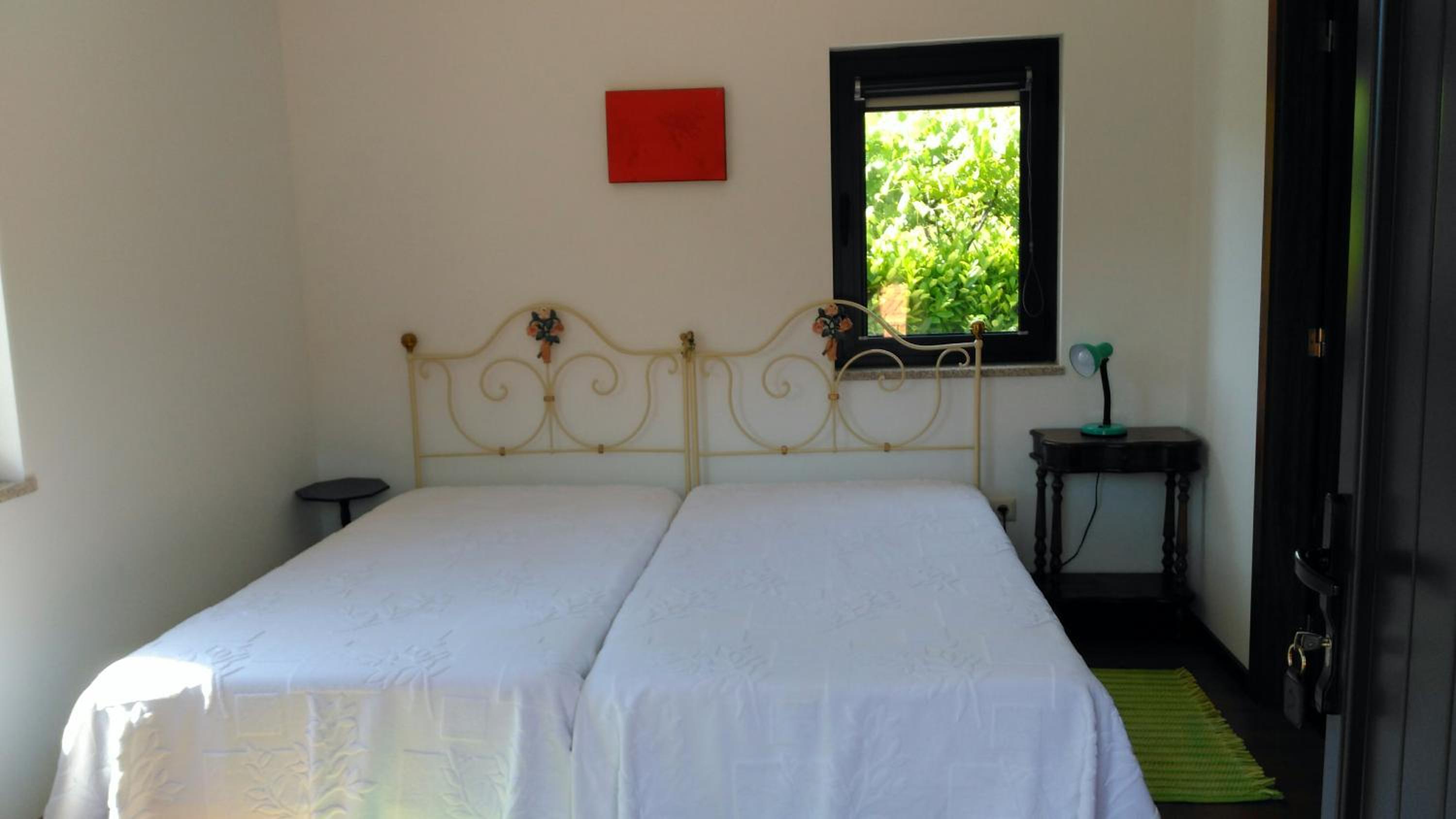 Twin Room with Private Bathroom - Photo 1