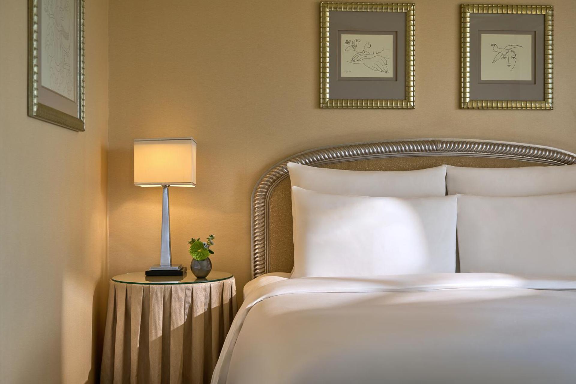 Deluxe Room - Photo 2