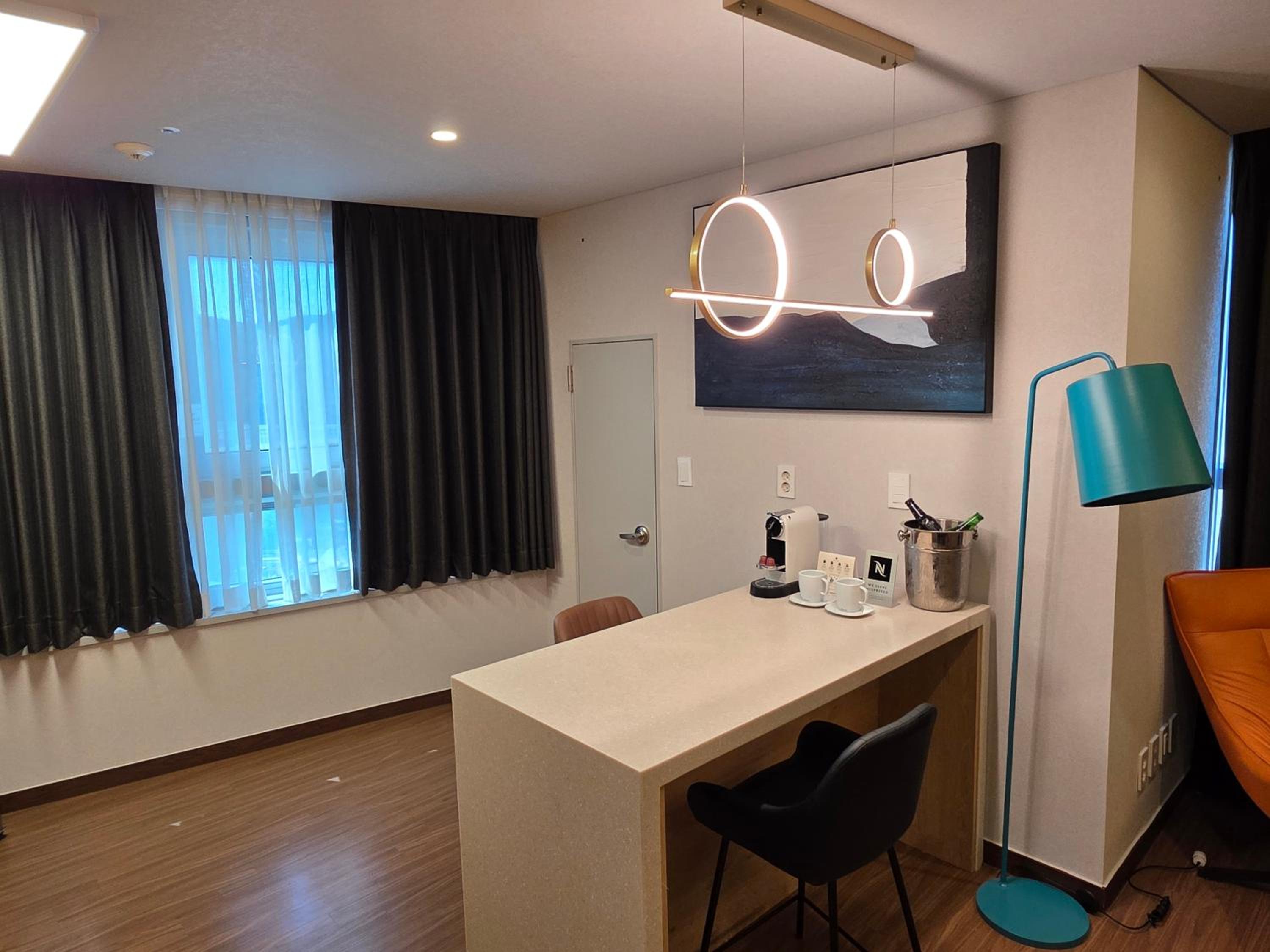 Family Suite Bunk Bed Room (No Kitchen)