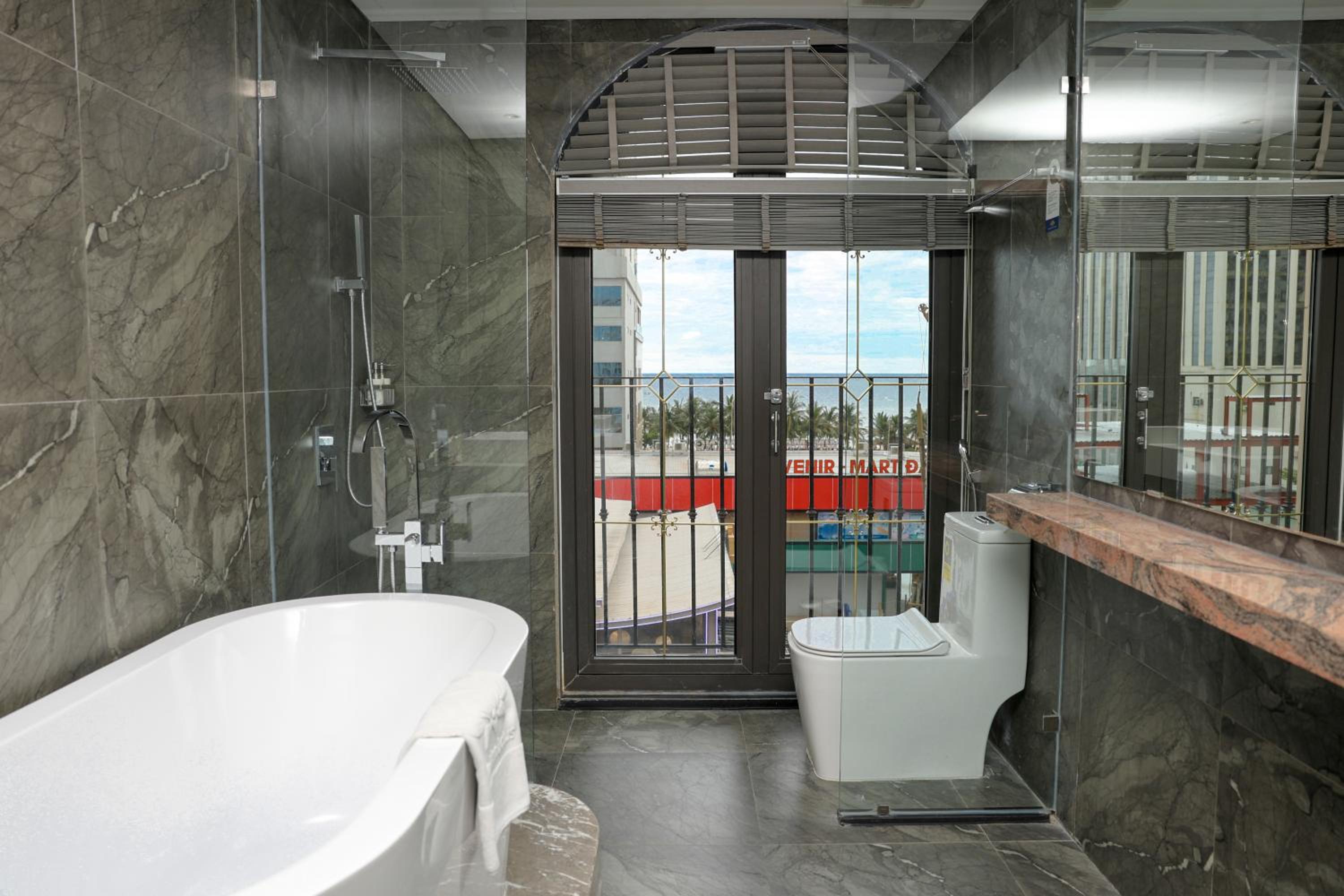 Special Offer - Triple Room with Partial Sea View - Photo 6