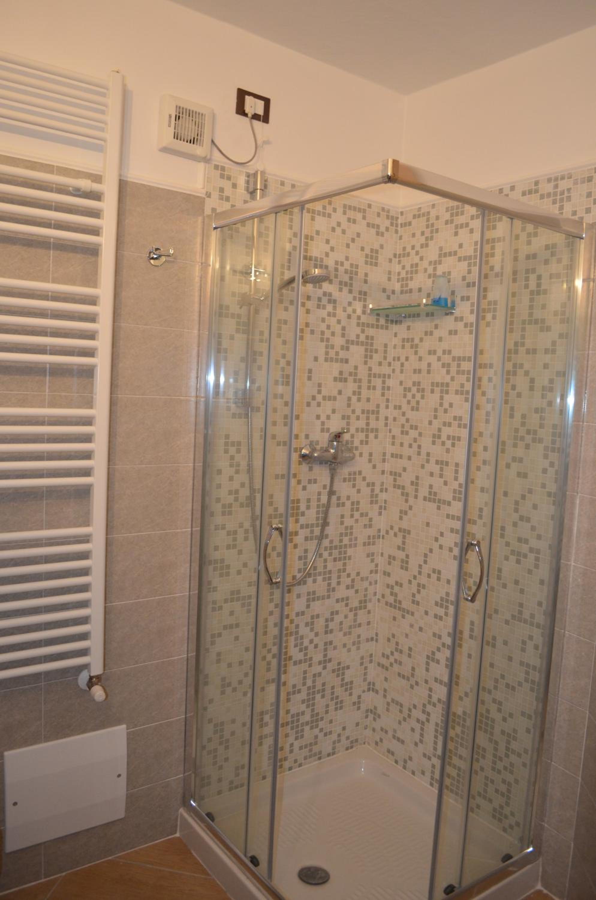 Classic Quadruple Room - Photo 2