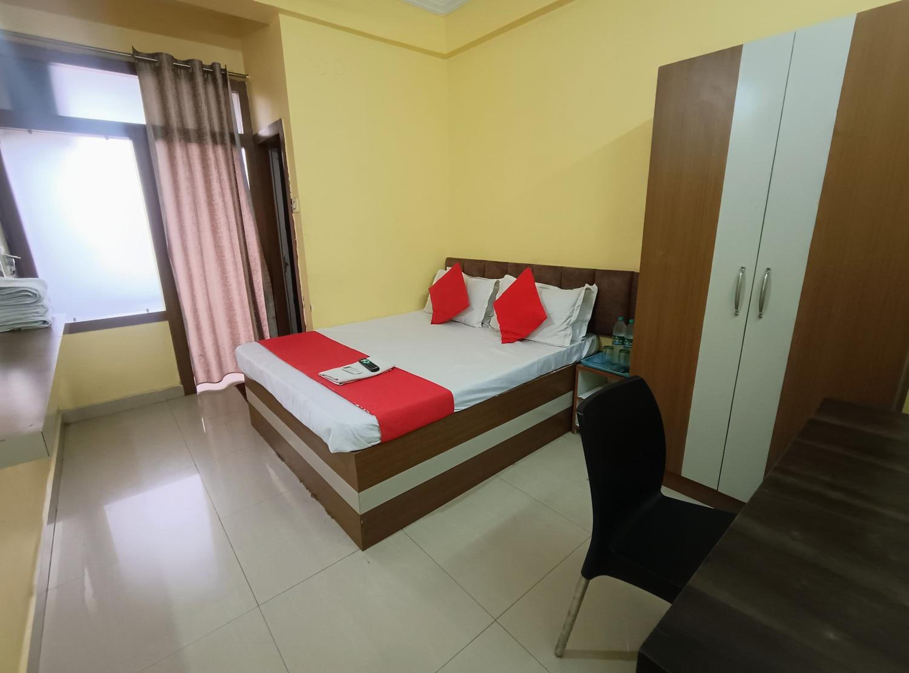 Deluxe Room - Photo 1