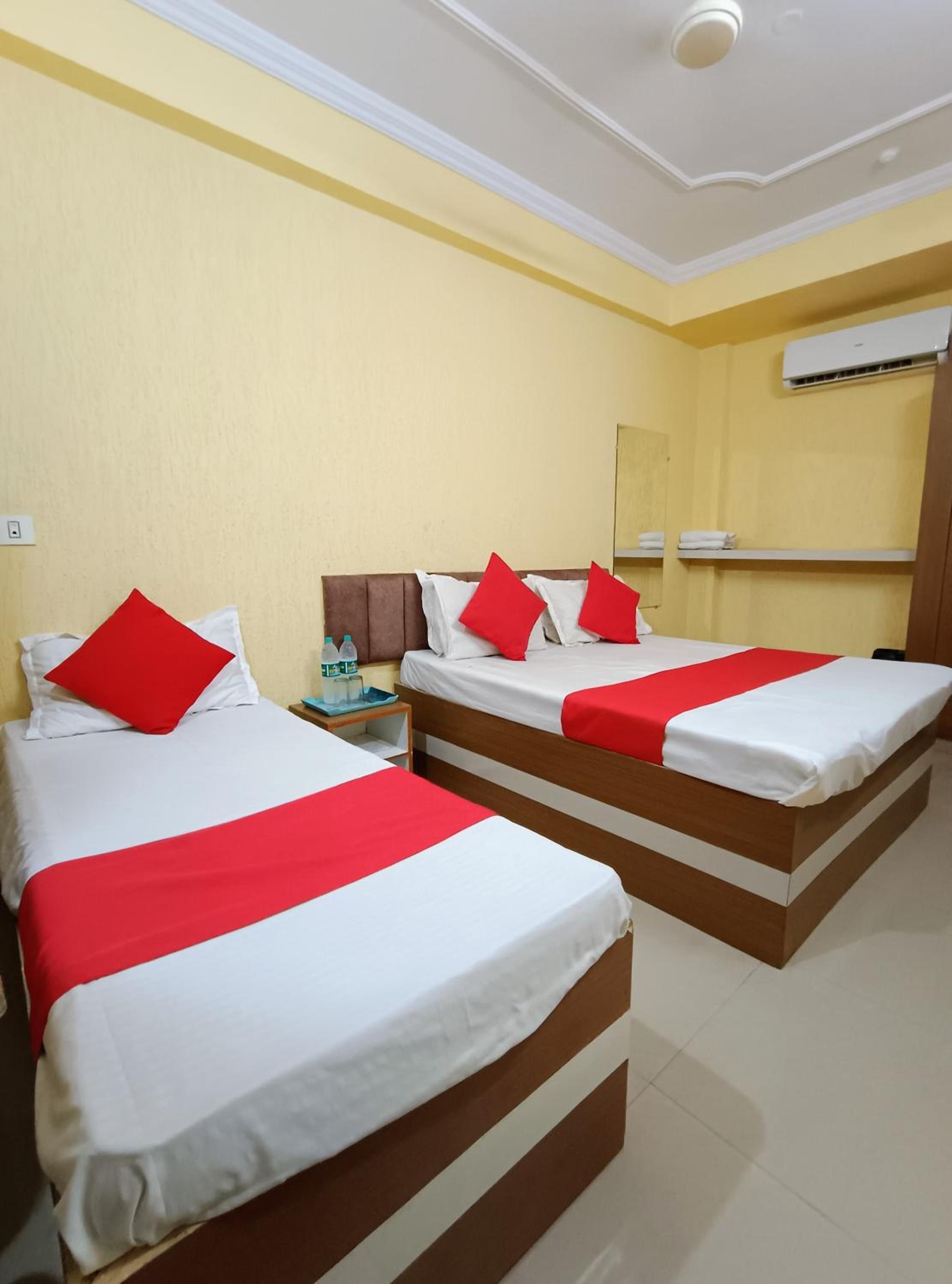 Deluxe Triple Room photo 2