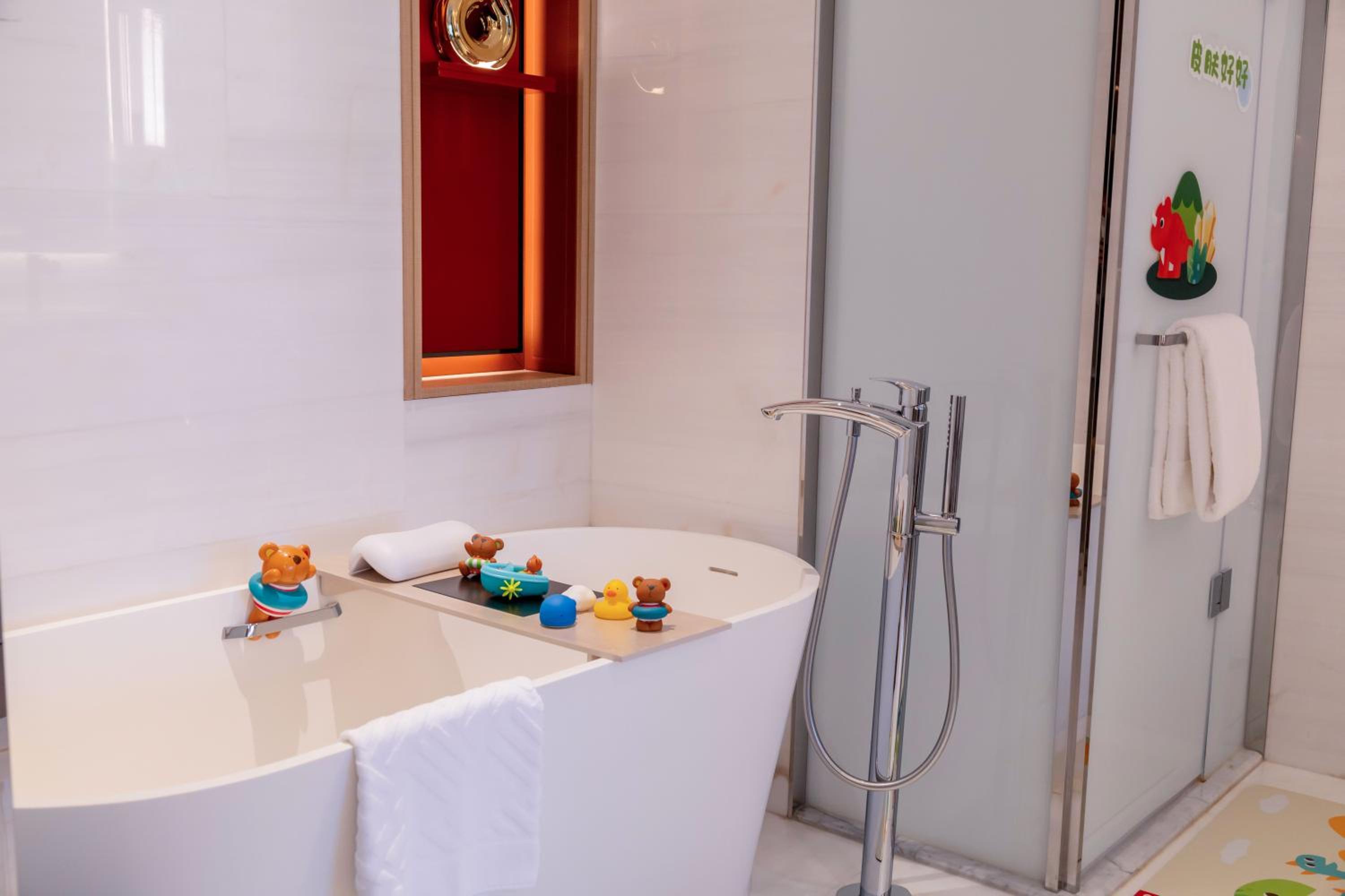 Family Premium Suite photo 3
