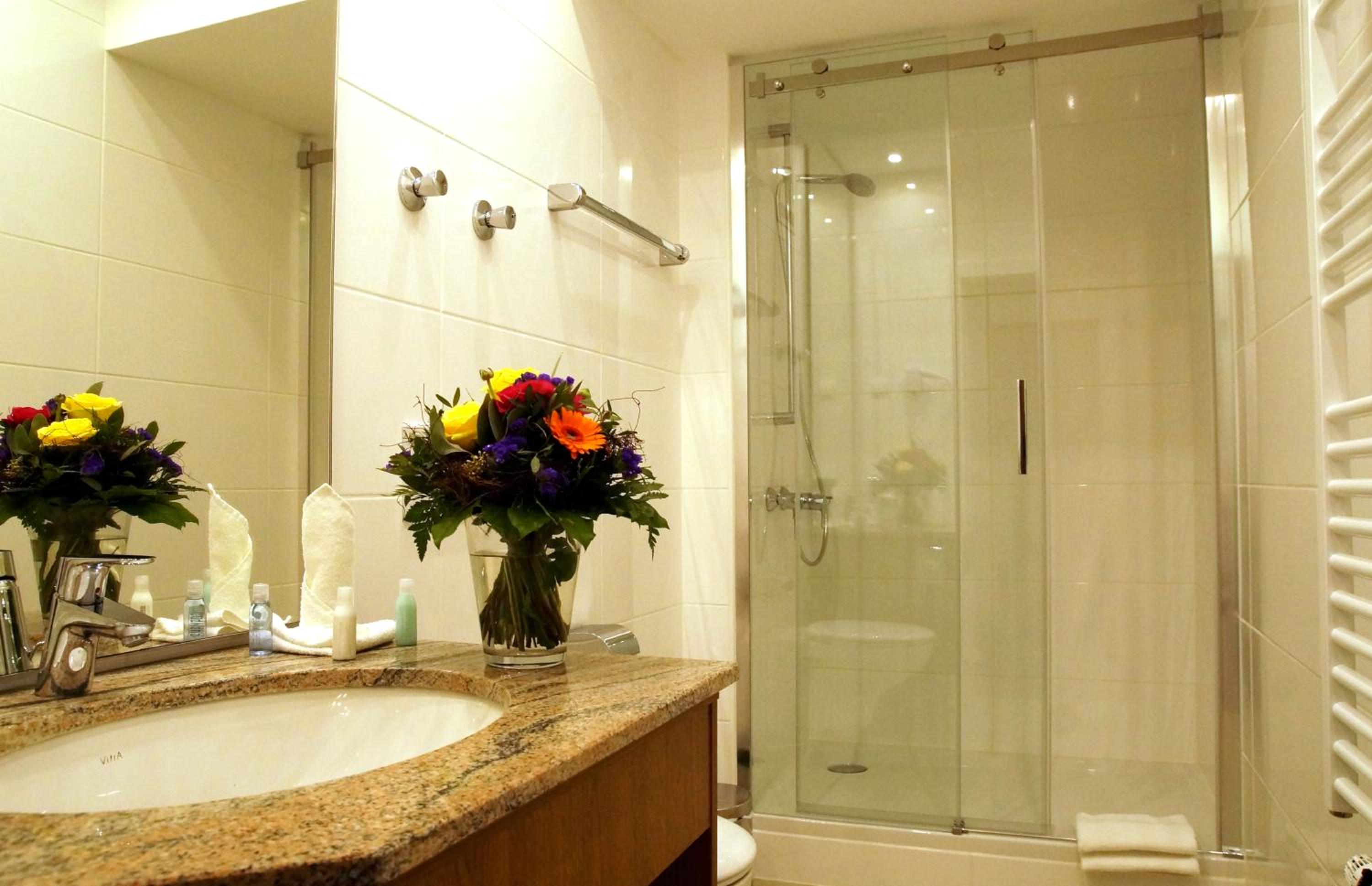 Penthouse Suite - Photo 4