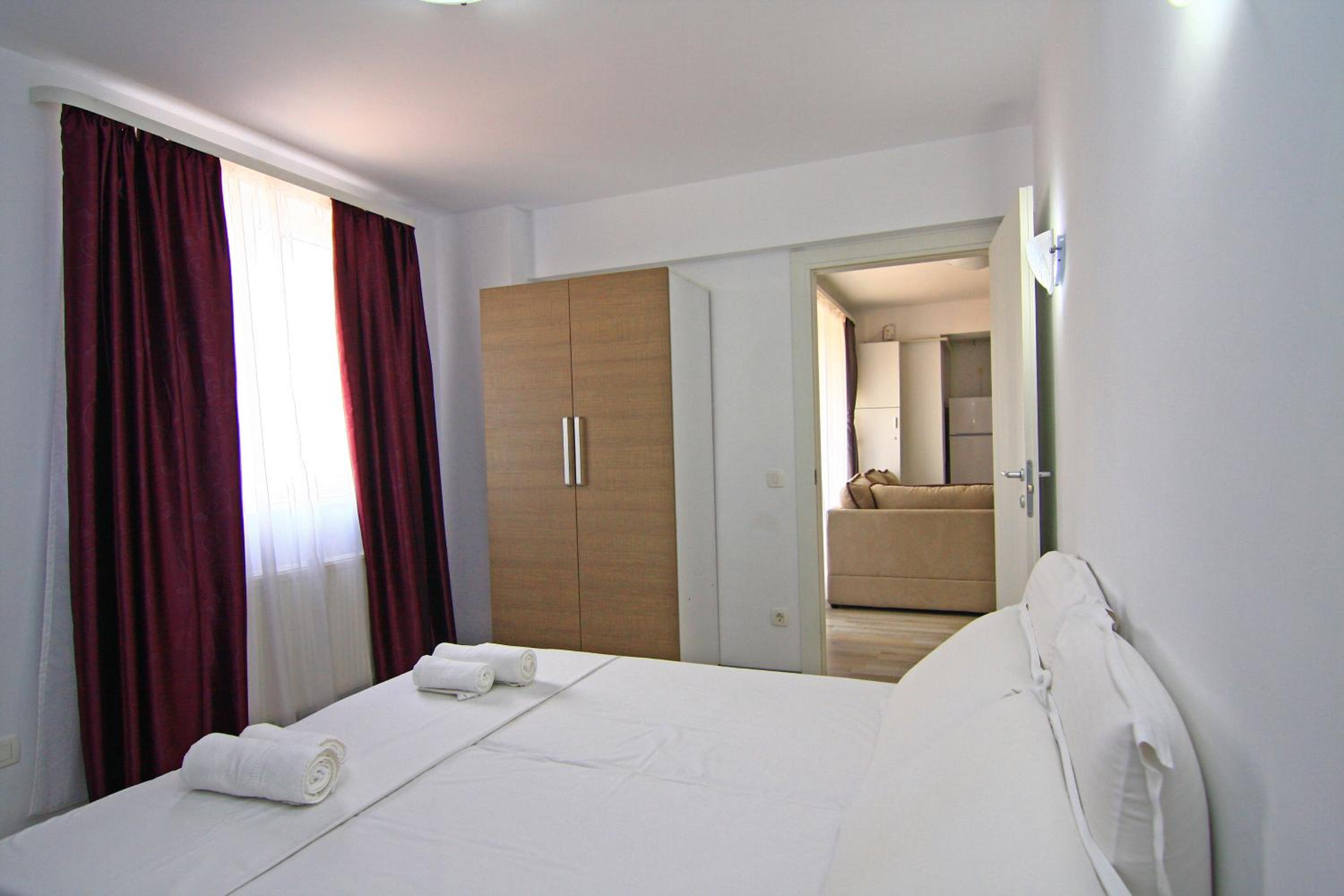 Luxury One-Bedroom Apartment with Balcony - Photo 1