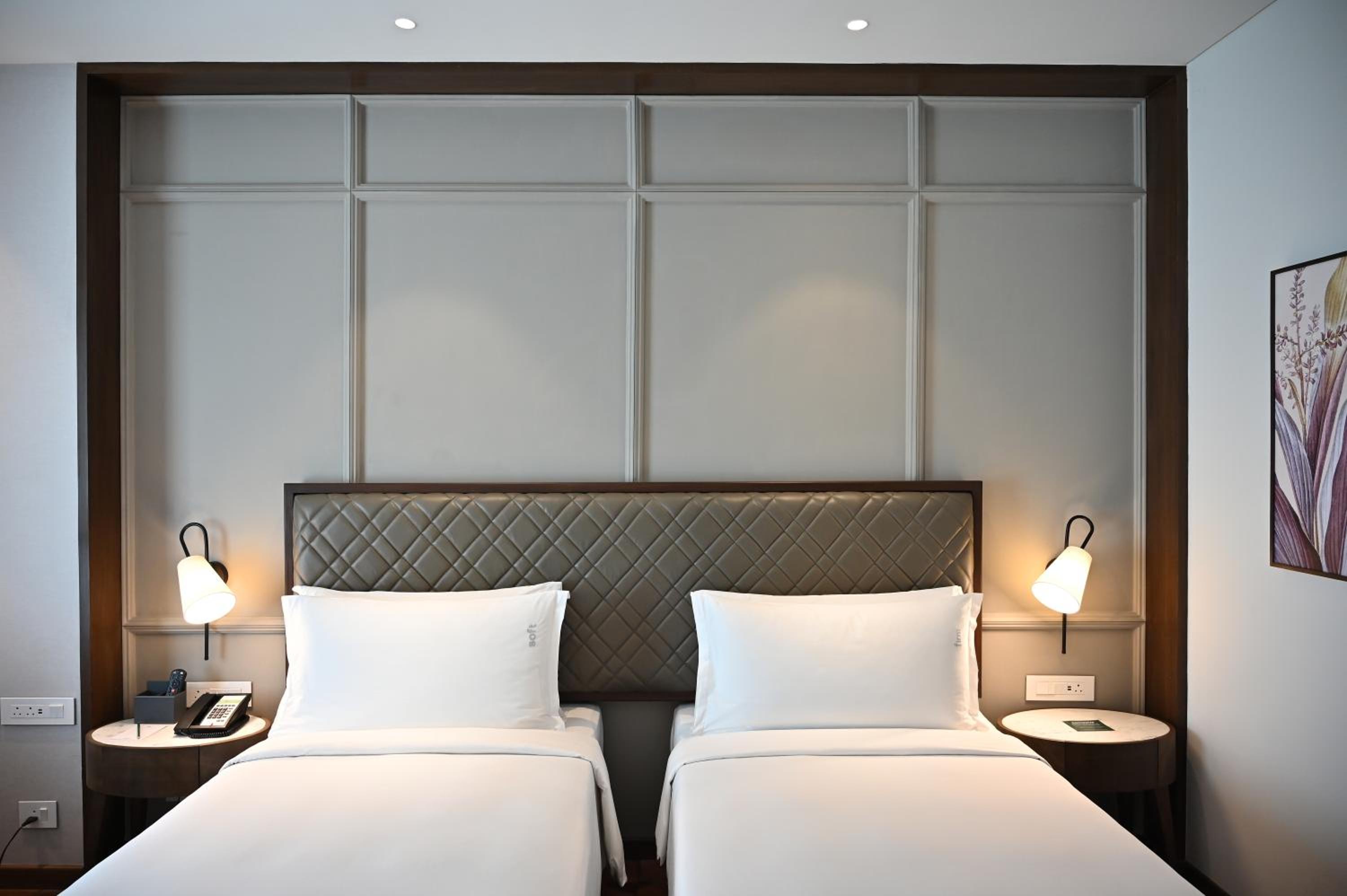 Premium Room - Photo 7