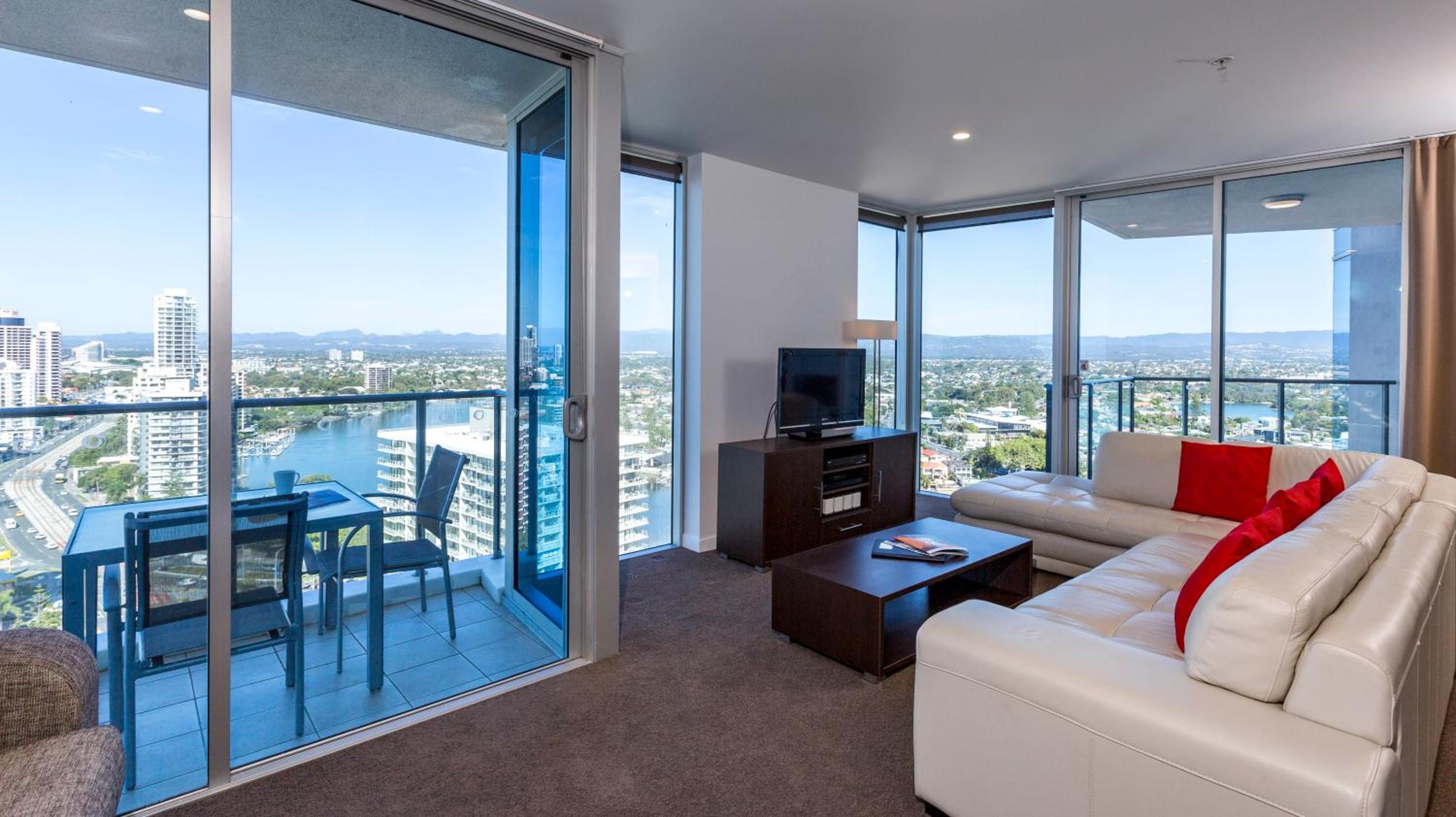 One-Bedroom Apartment with Partial Ocean View