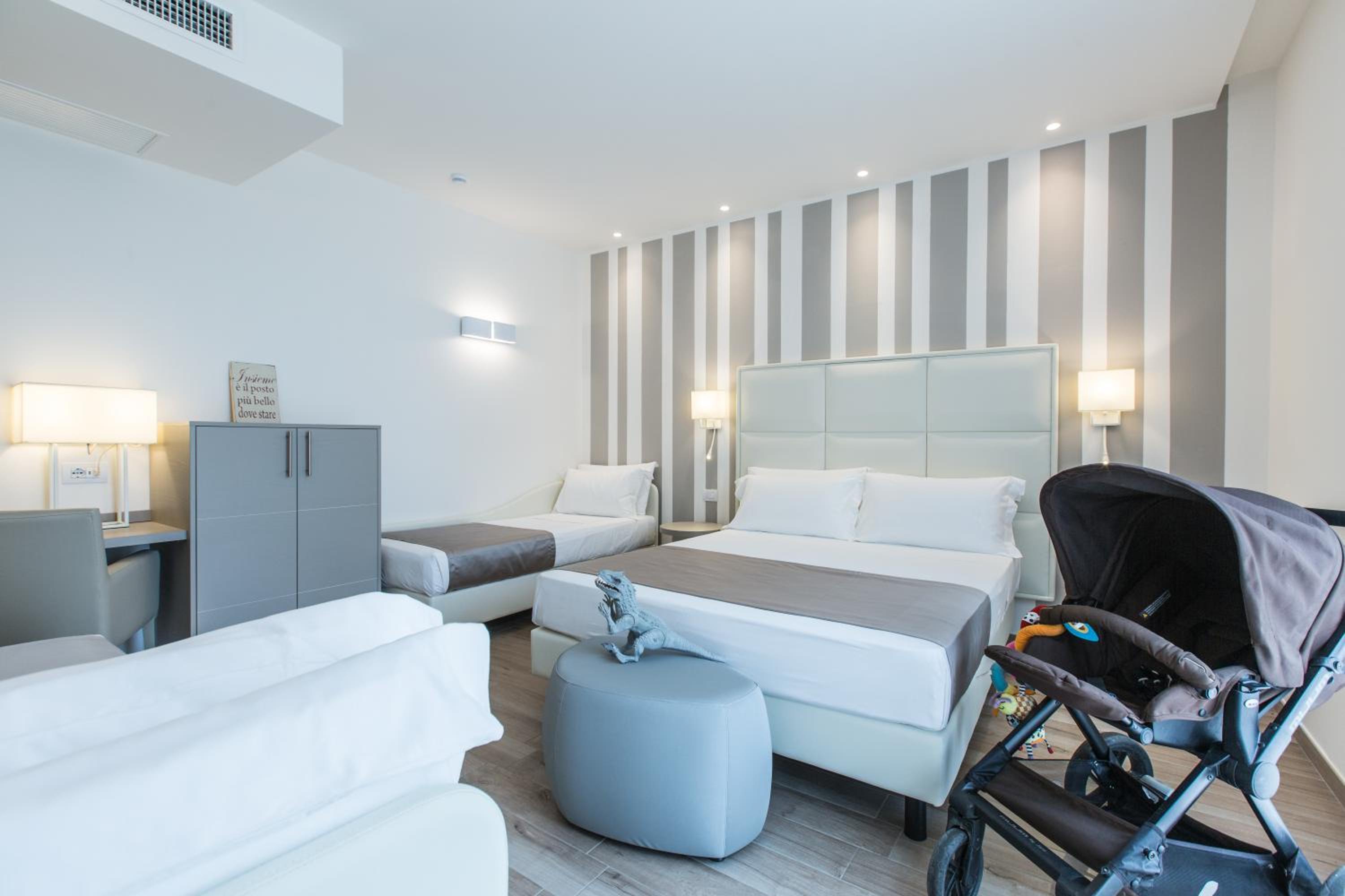 Deluxe Quadruple Room
