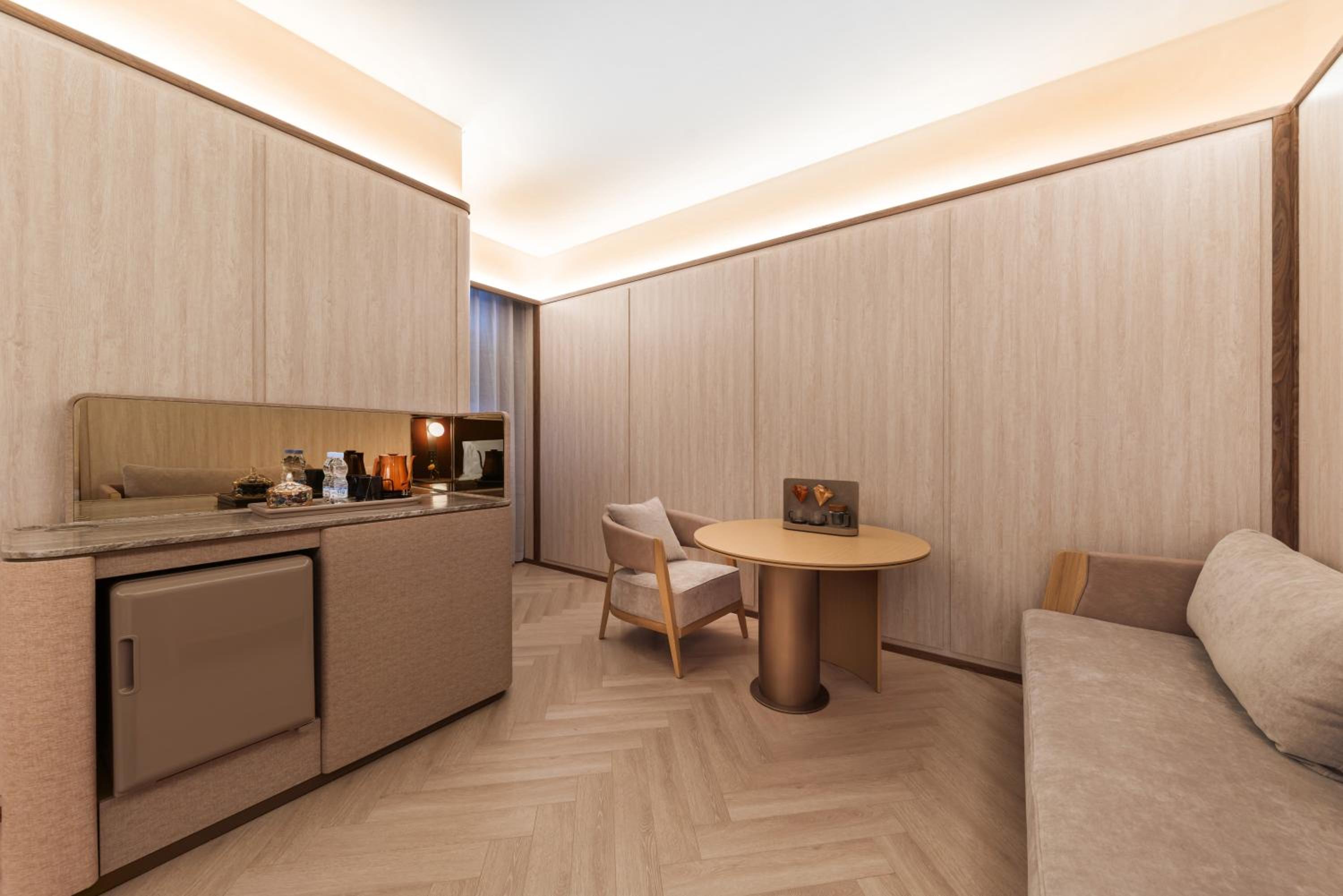 Deluxe Family Room