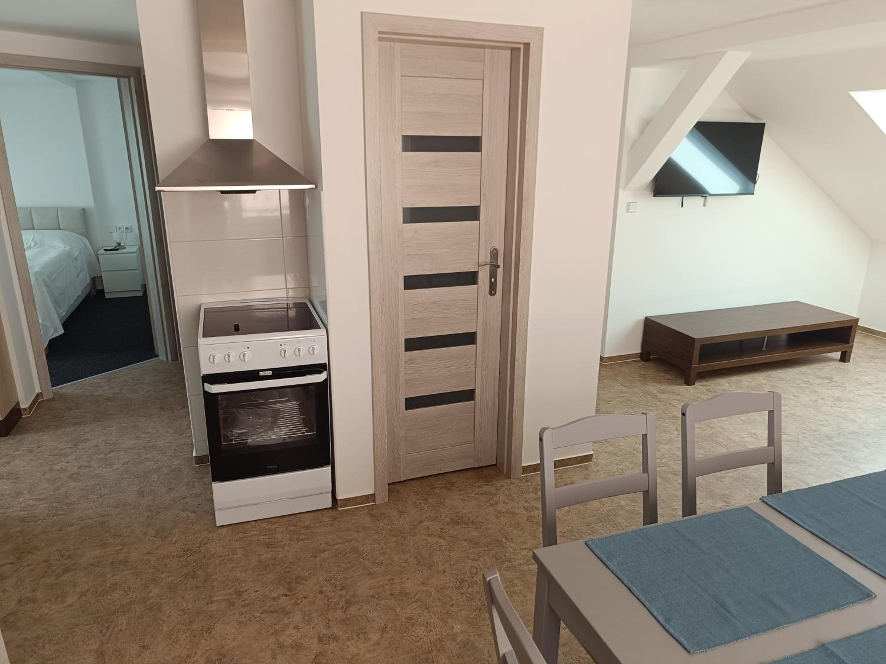 Comfort Triple Room