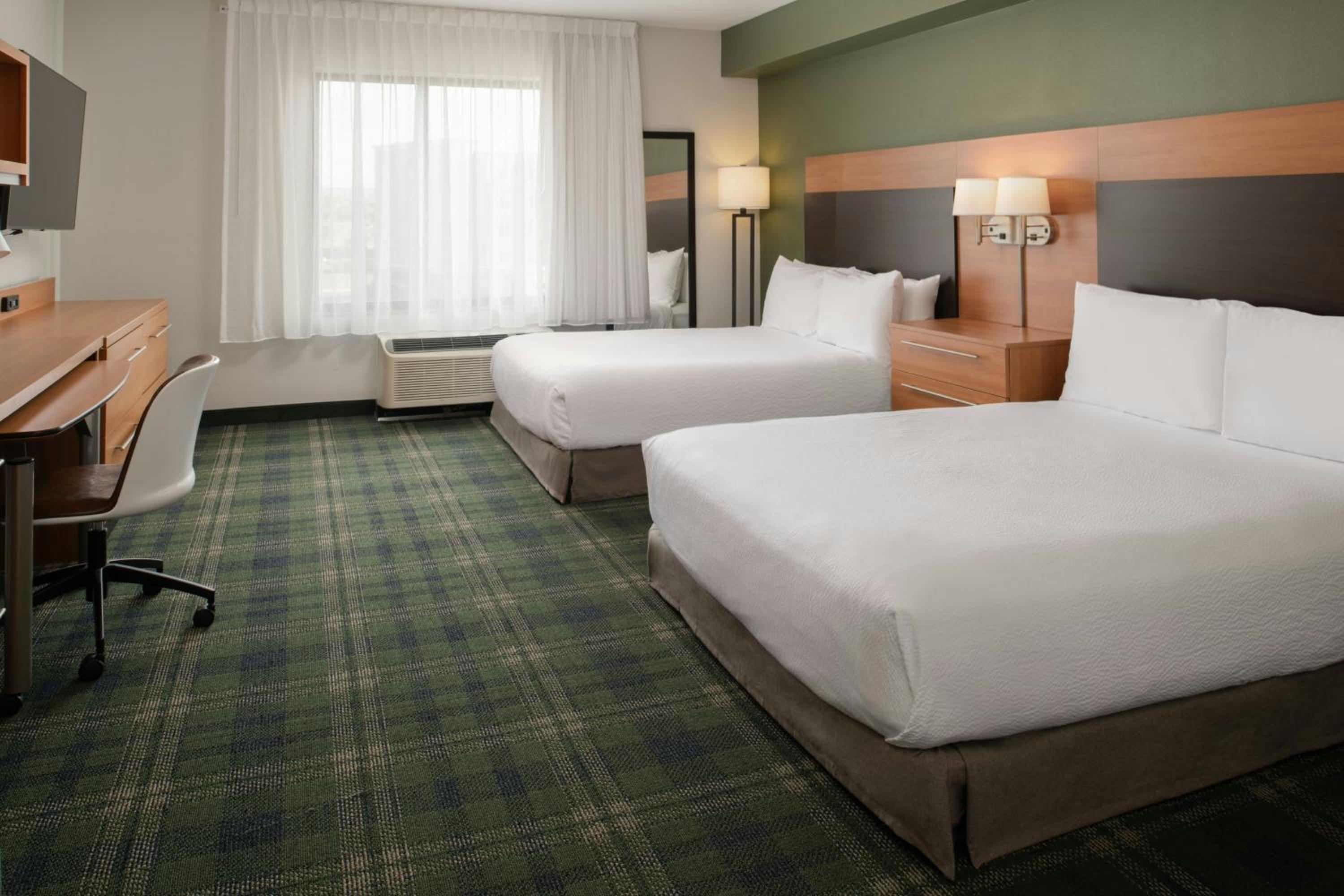 Suite with Two Queen Beds - Mobility and Hearing Accessible with Tub photo 1