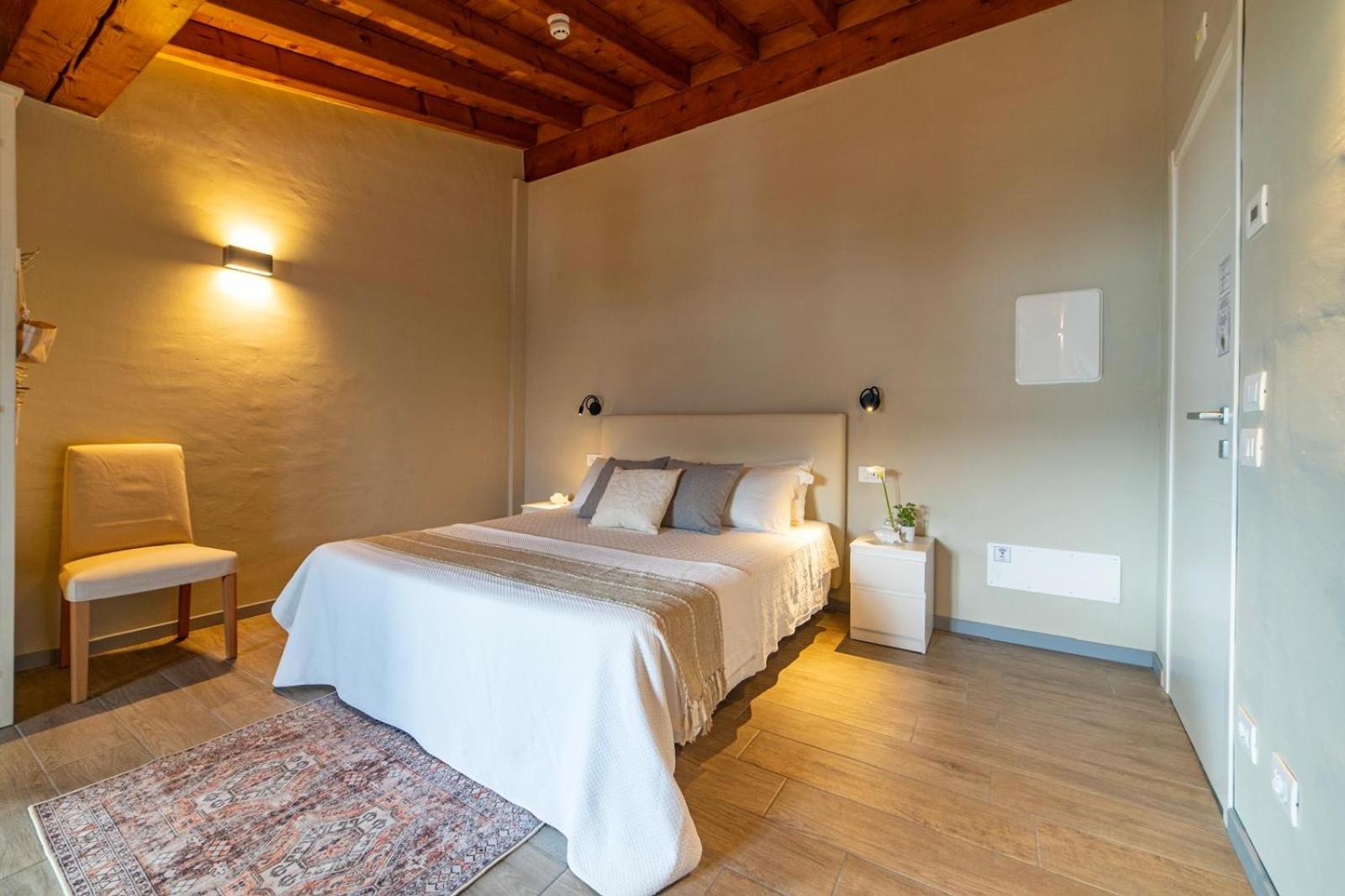 Suite with Lake View
