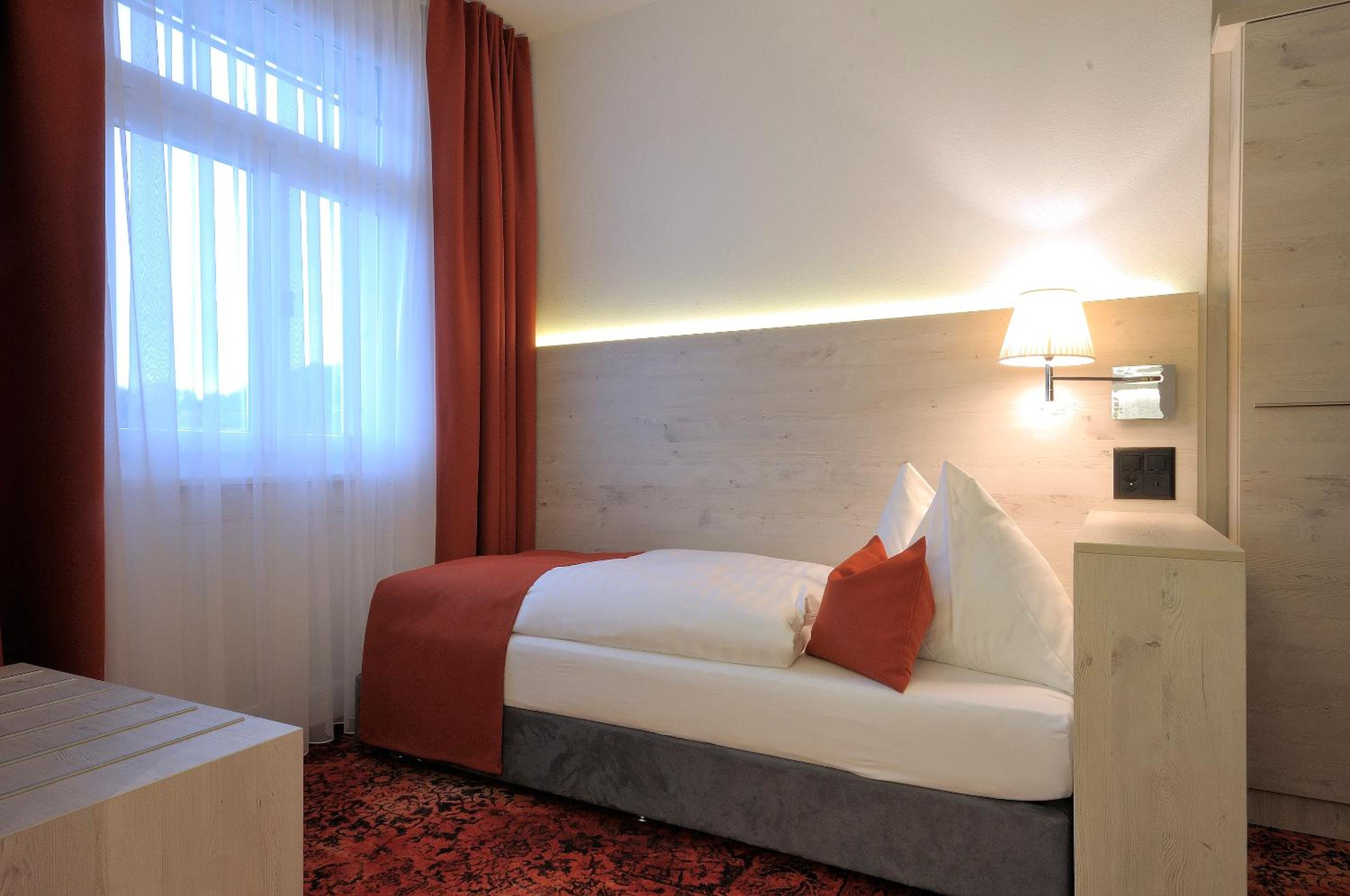Single Room photo 1