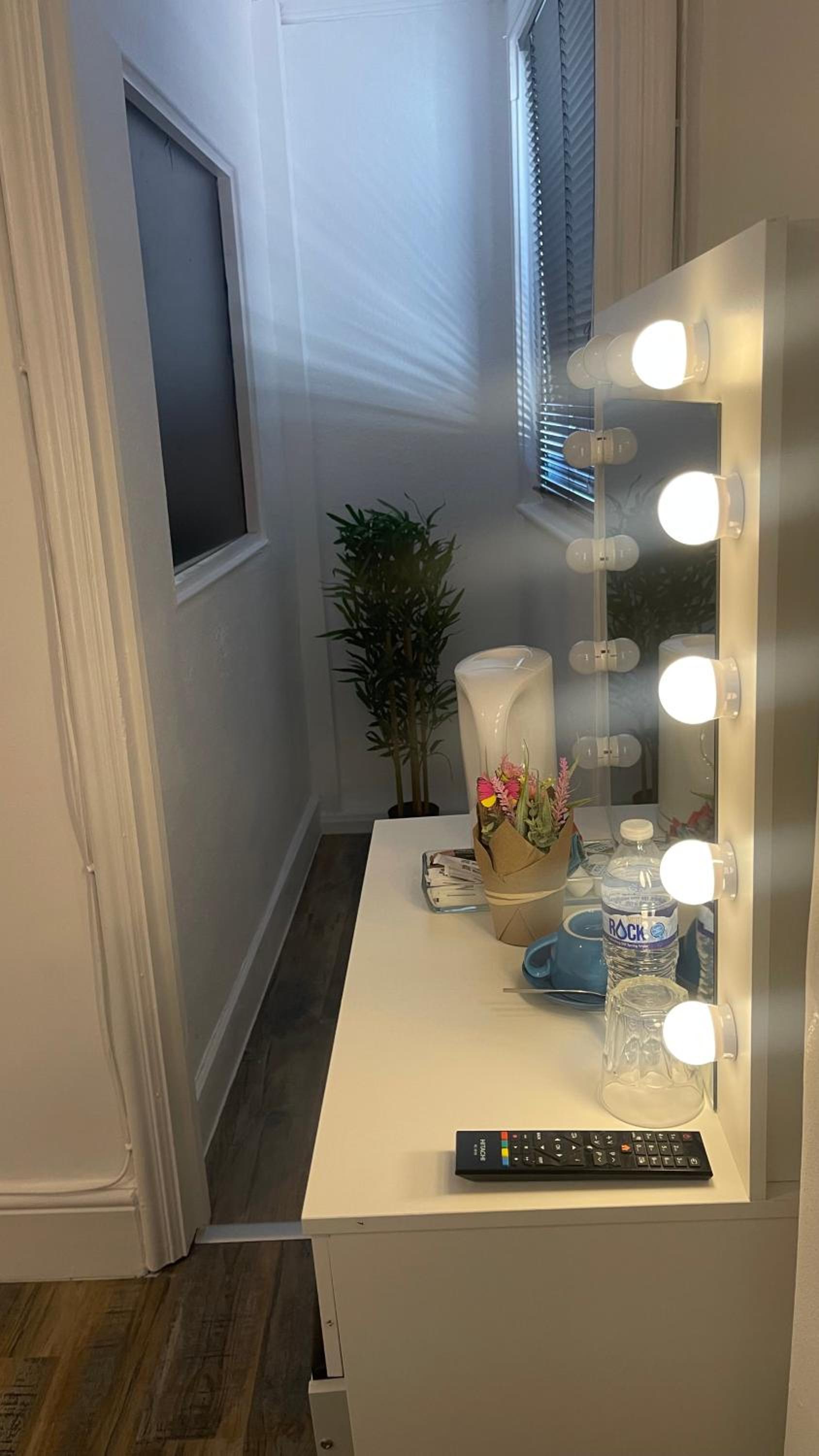 Budget Double Room photo 3