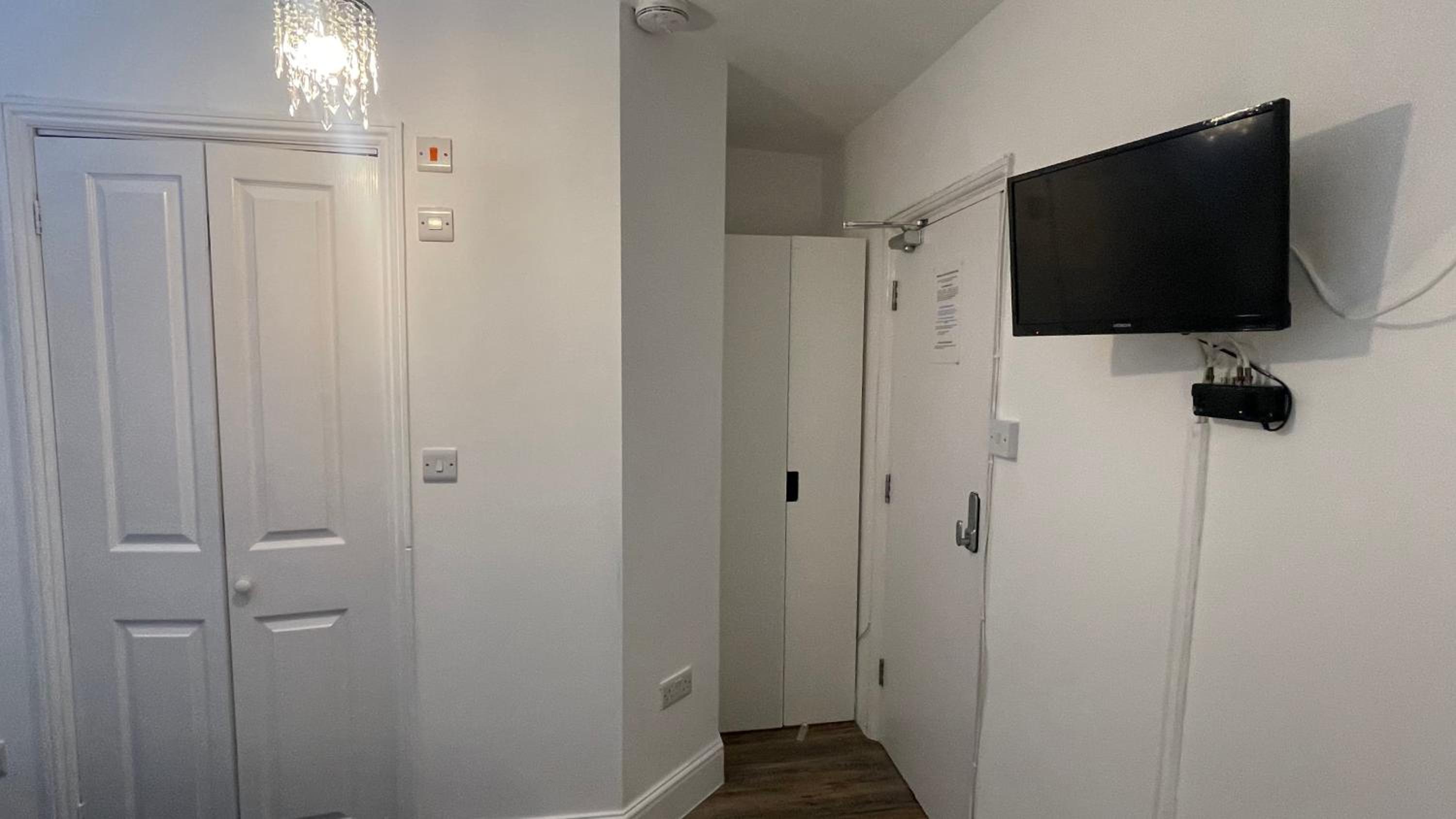 Budget Double Room photo 1