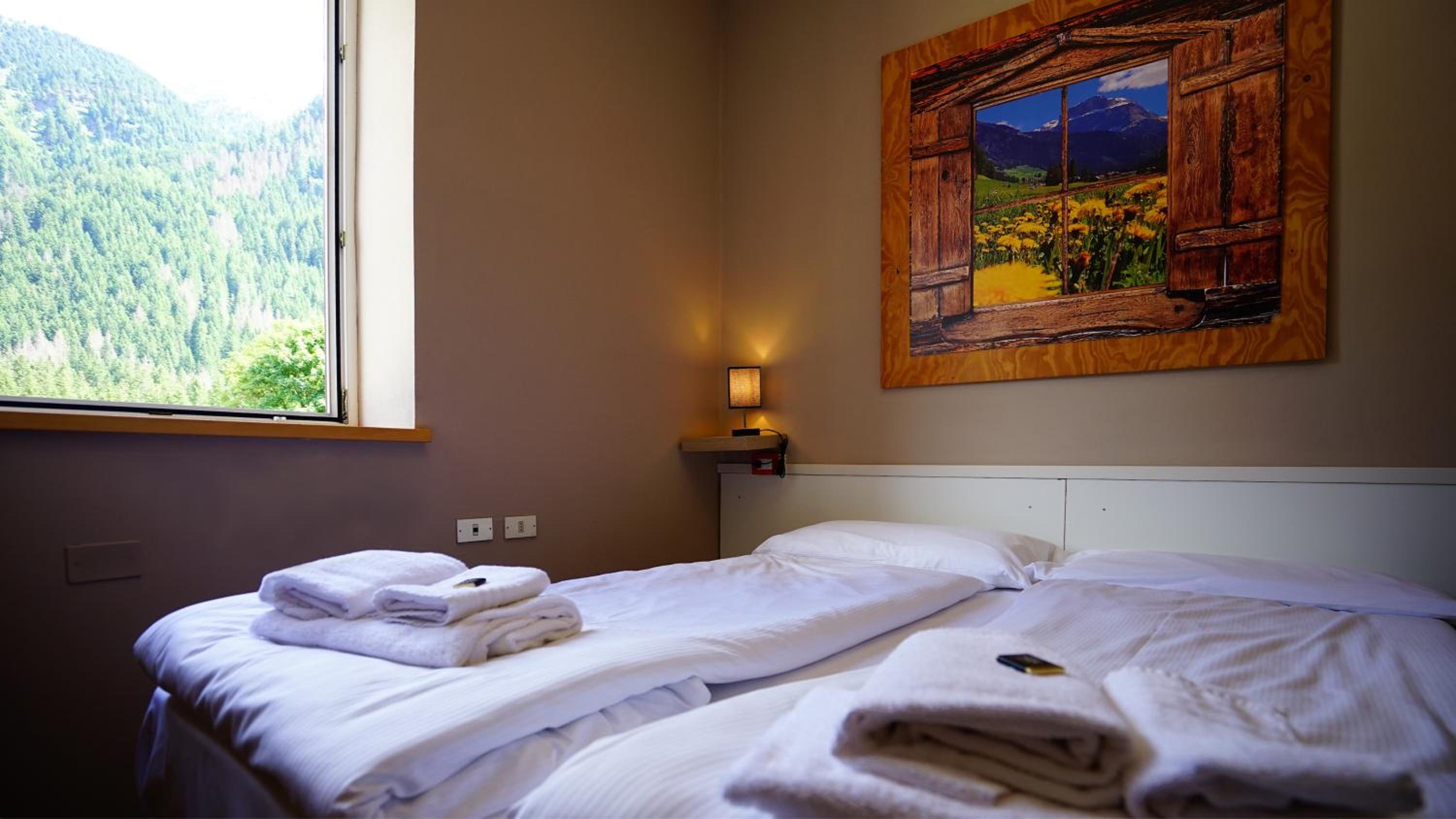 Twin Room with Bathroom photo 1