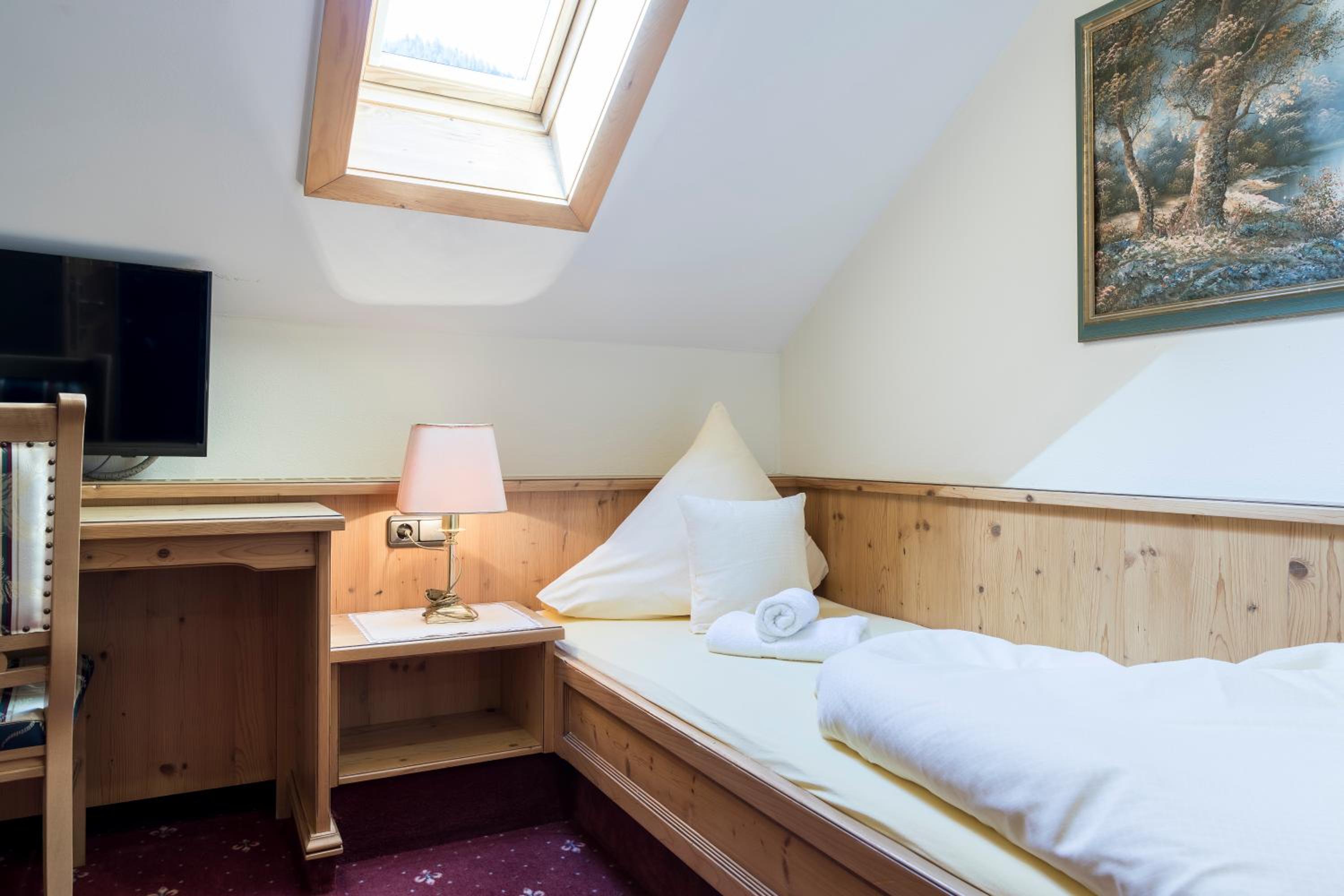 Three-Bedroom Suite photo 2