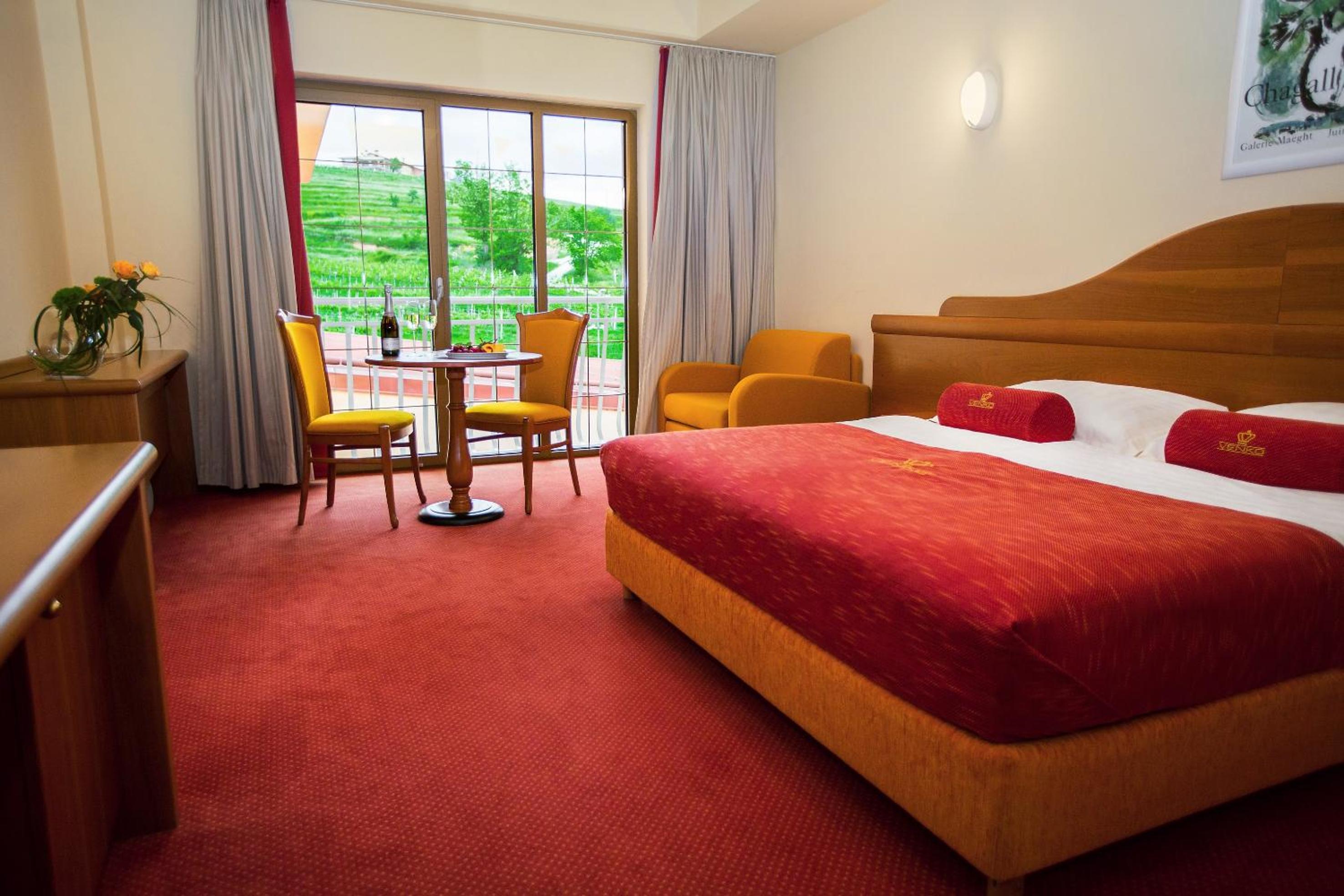Double or Twin Room - Photo 1