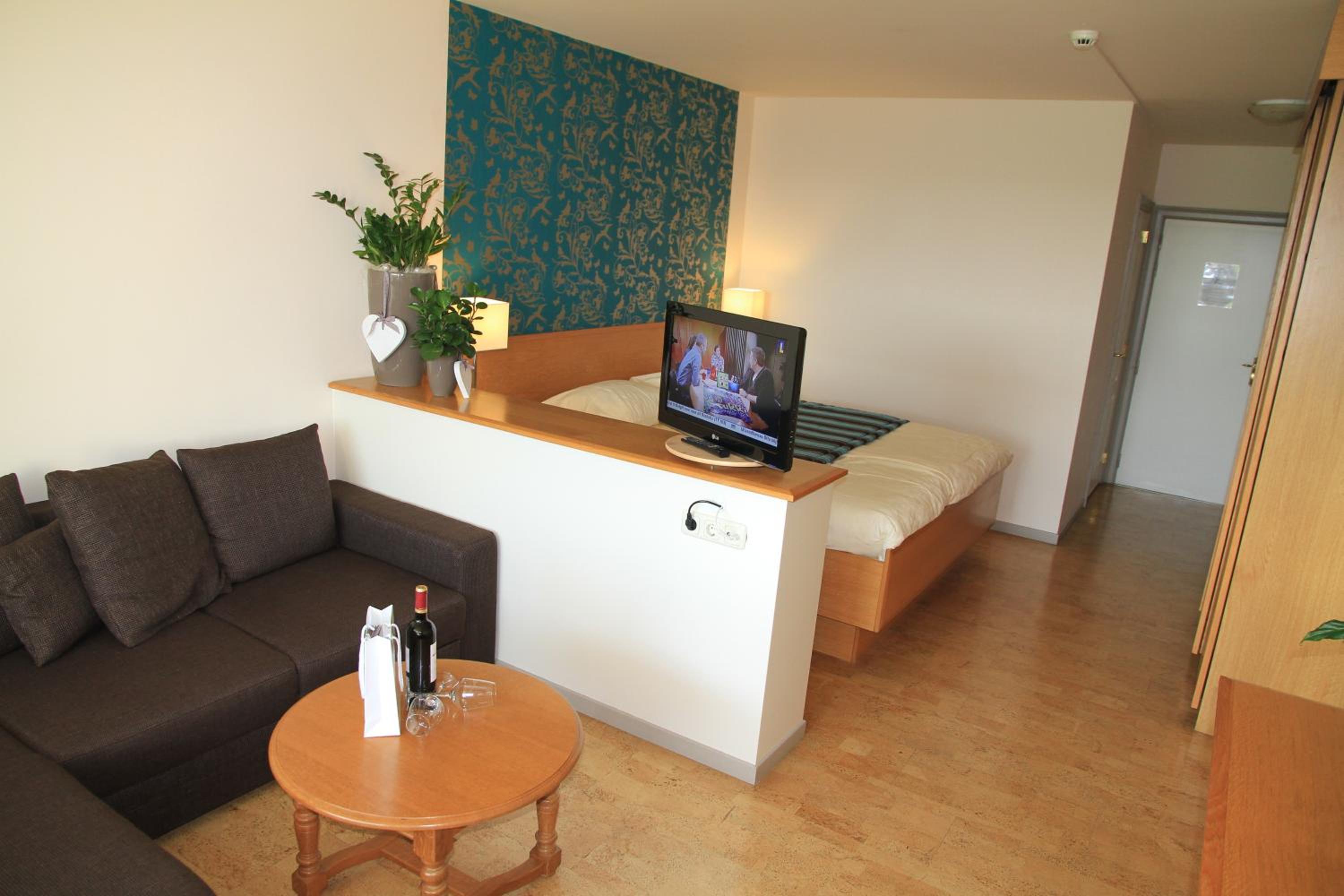 Comfort Double Room with Balcony/Terrace - Photo 1