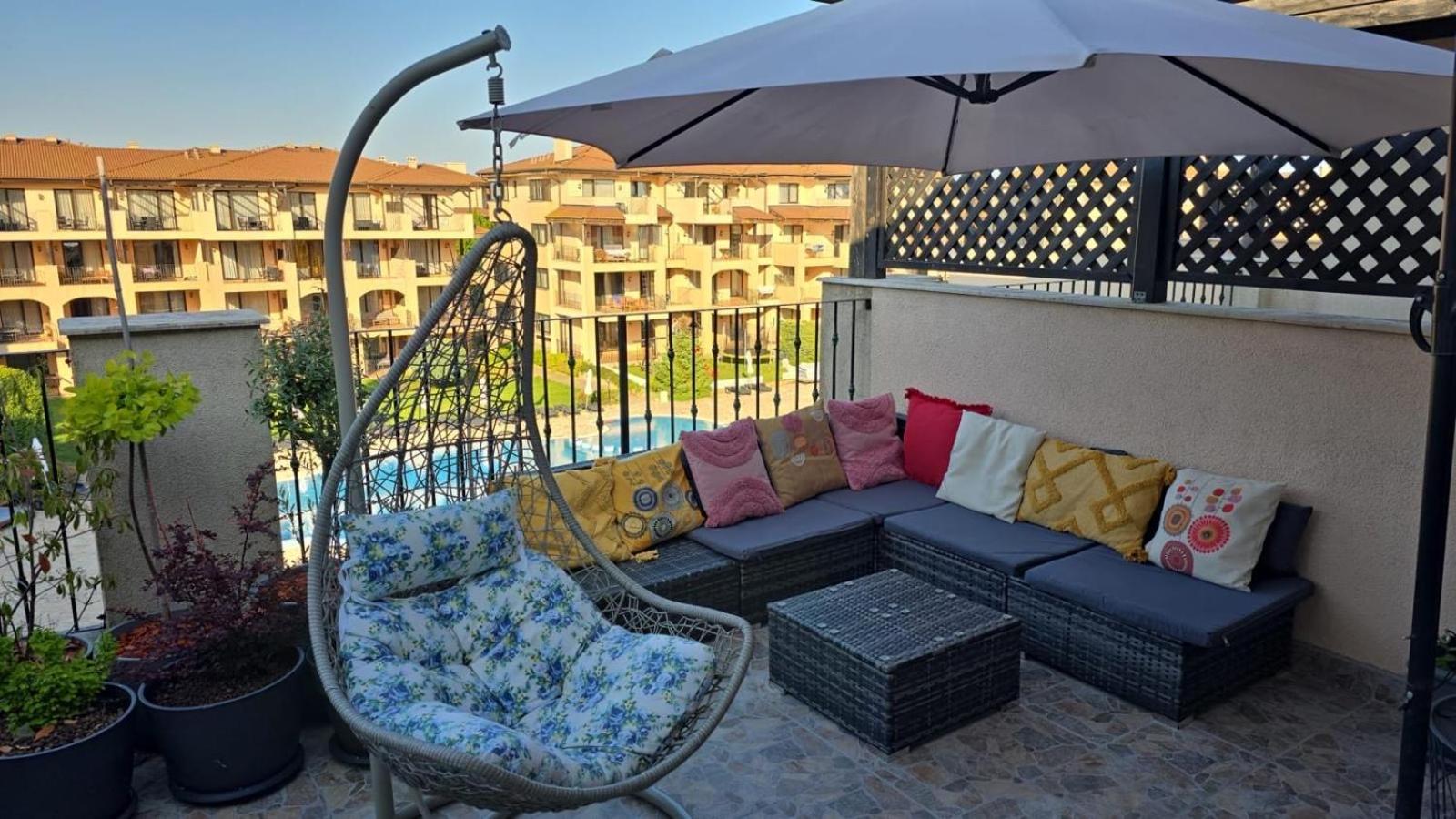 Apartment with View and Balcony photo 1