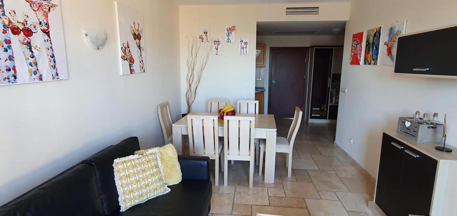 Apartment with View and Balcony photo 2