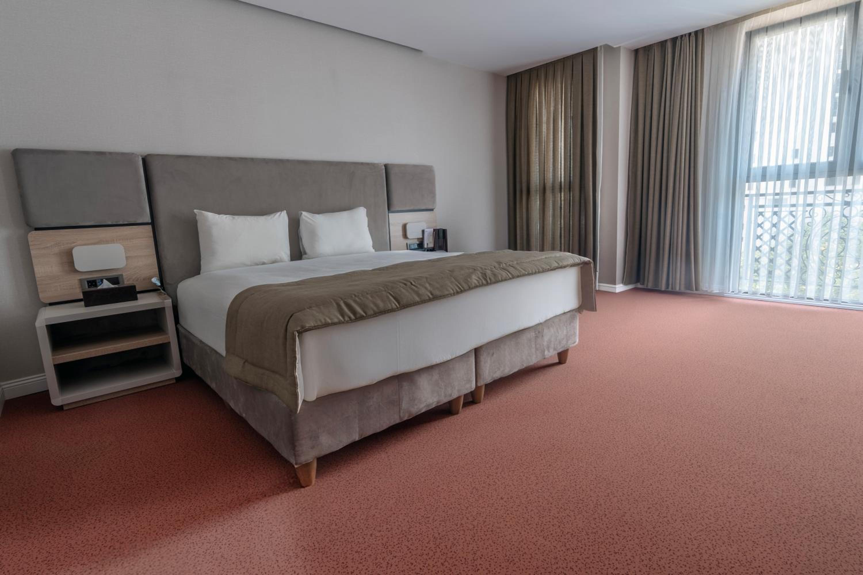 Superior King Room photo 1