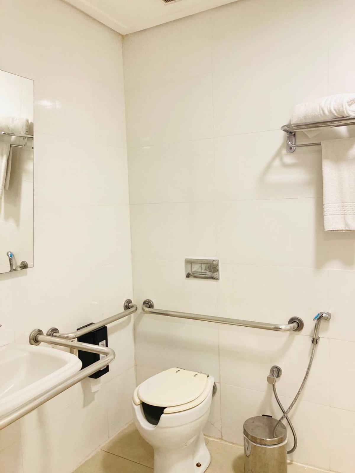 Double Room - Disability Access photo 1