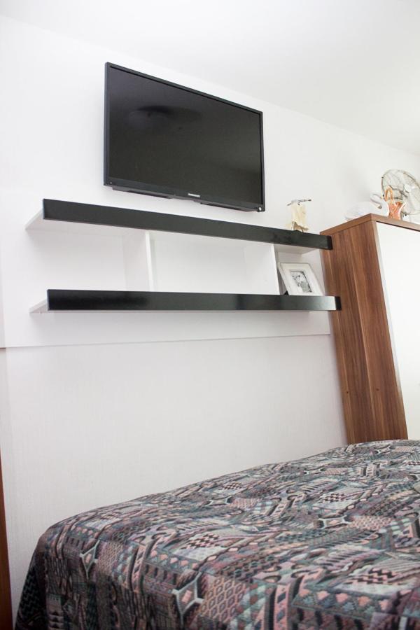 One-Bedroom Apartment - Photo 6